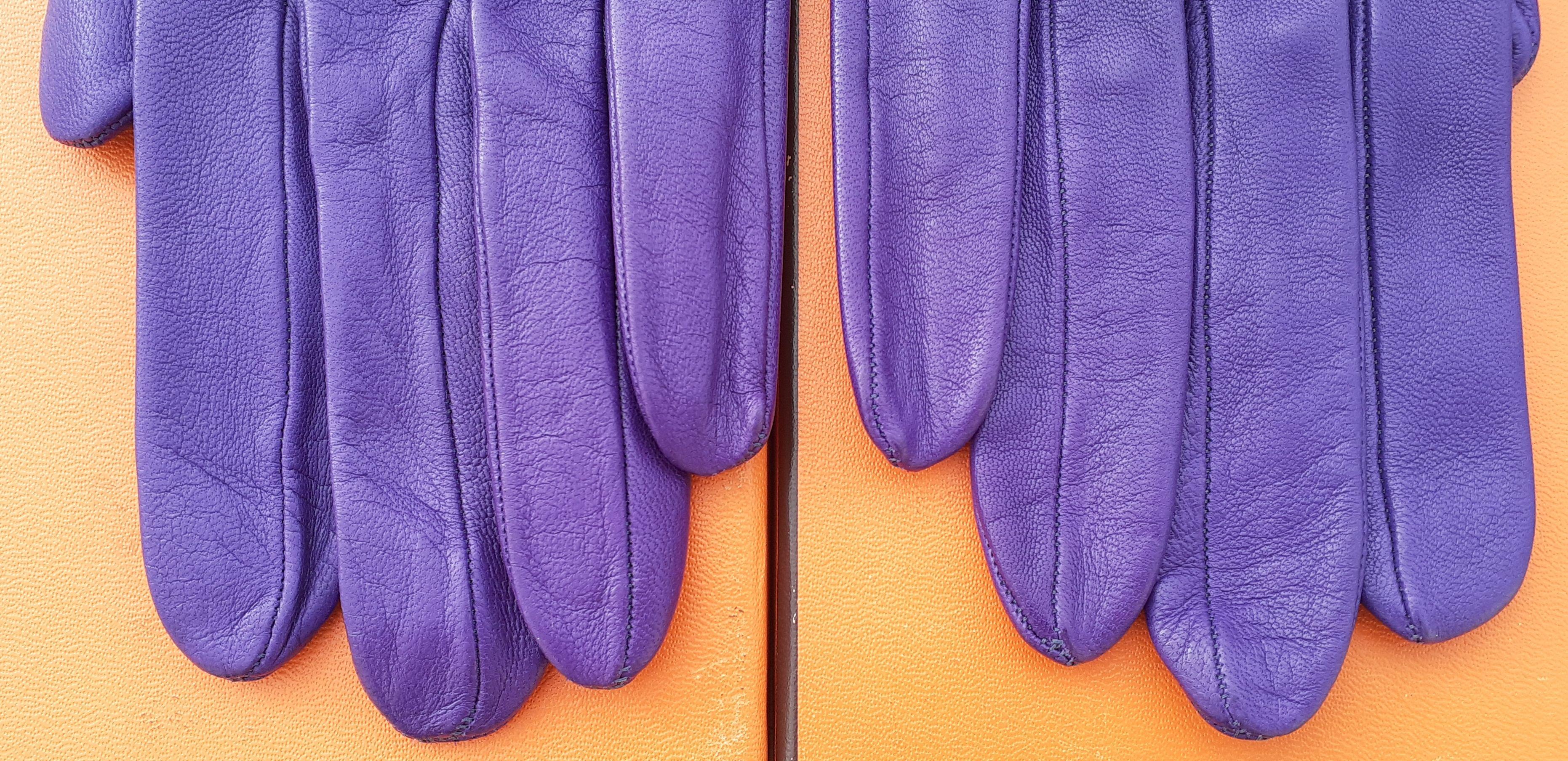 Lovely Hermès Gloves Purple Pink Leather Size 7.5 For Sale 3