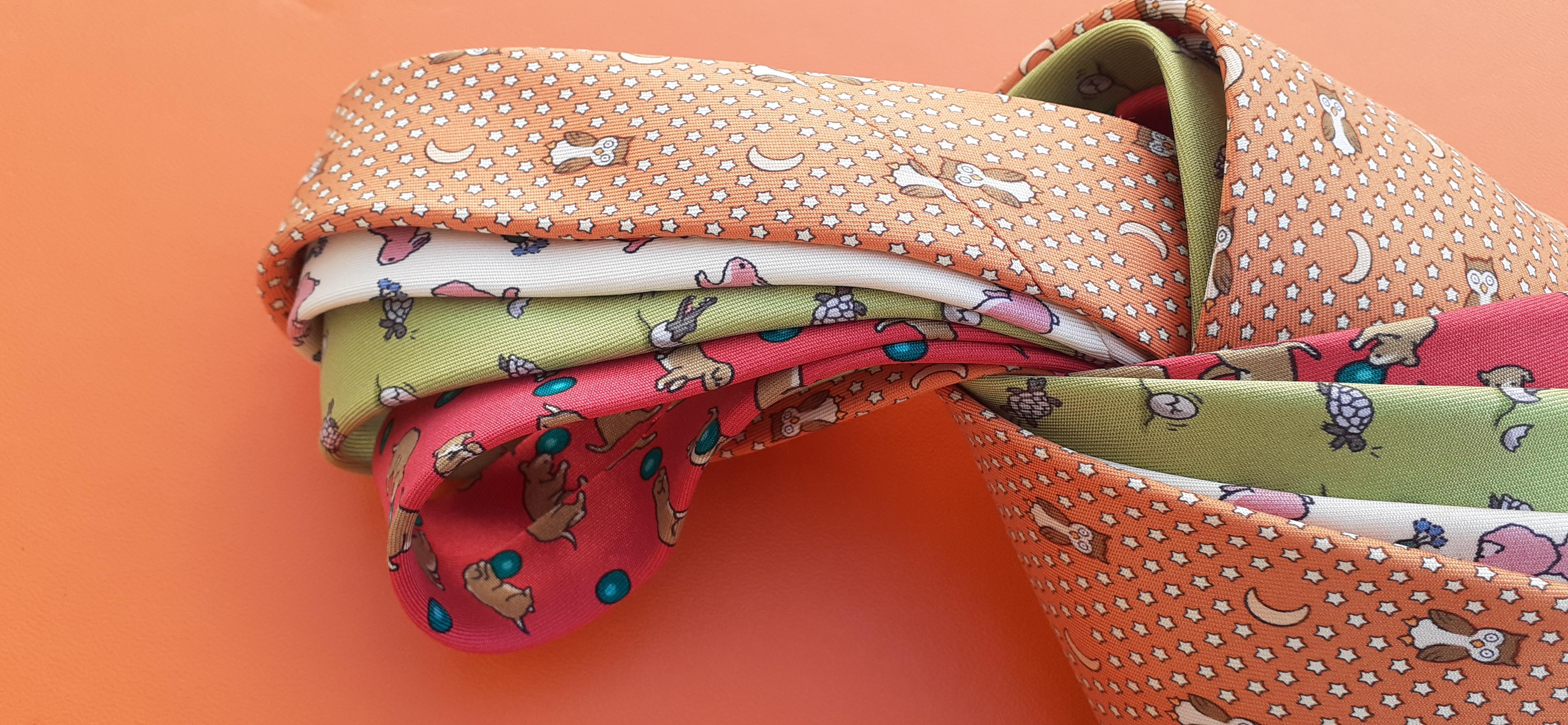 Lovely Hermès Set of 4 Silk Ties Animals Print For Sale 5