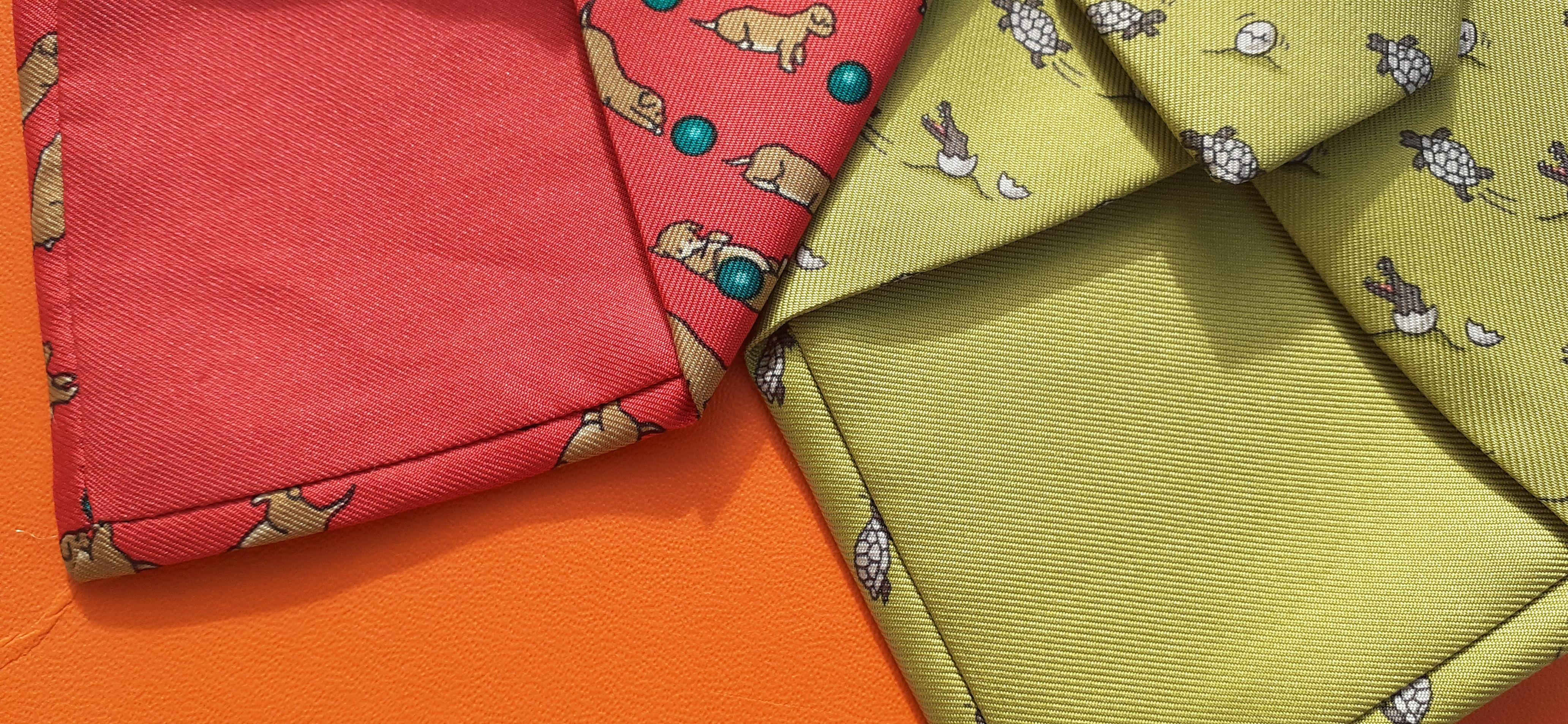 Lovely Hermès Set of 4 Silk Ties Animals Print For Sale 6