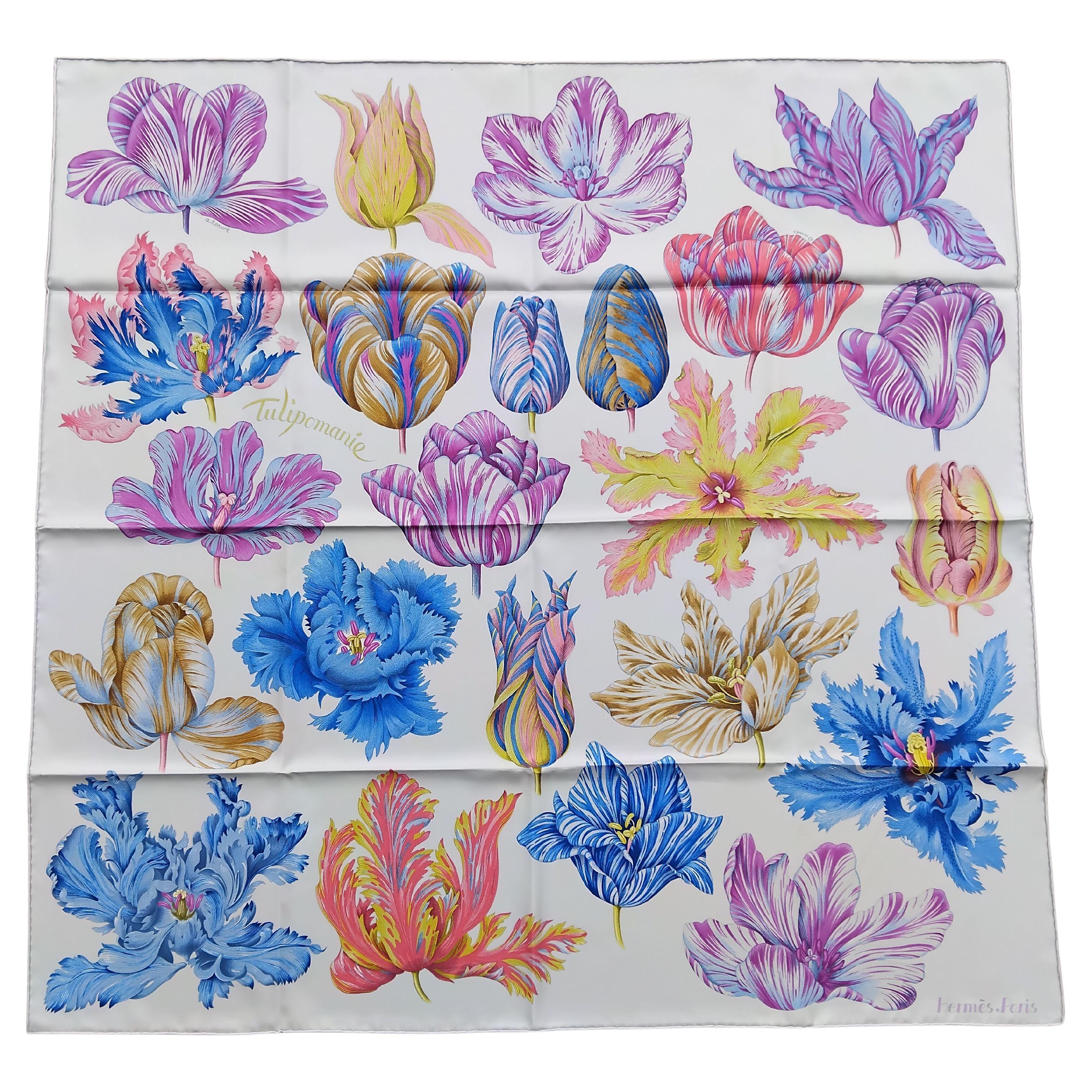 Lovely Hermès Silk Scarf Tulipomanie Tulips Flowers Print Argent 90 cm For Sale