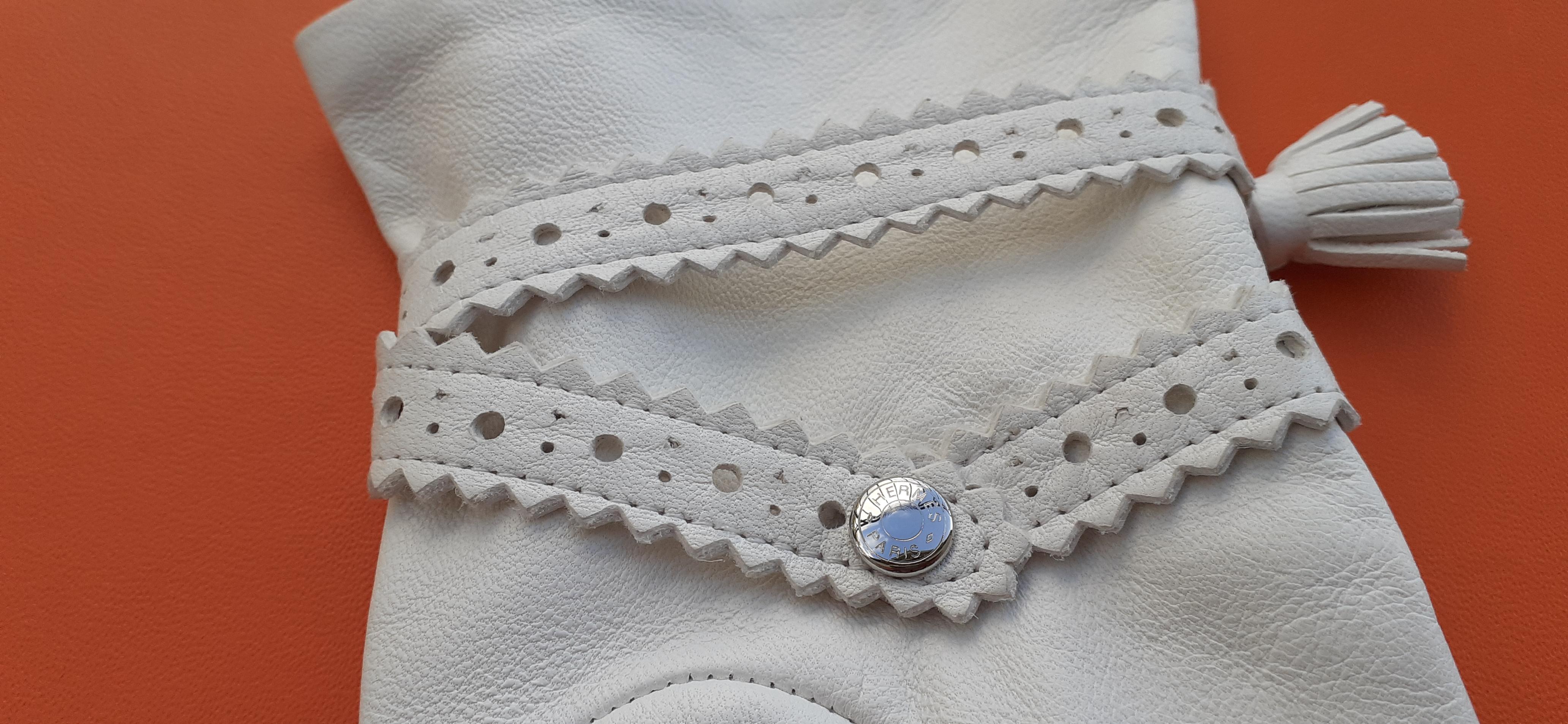 Lovely Hermès Weiß Leder und Seide Handschuhe GHILLI Größe 6,5 im Angebot 4