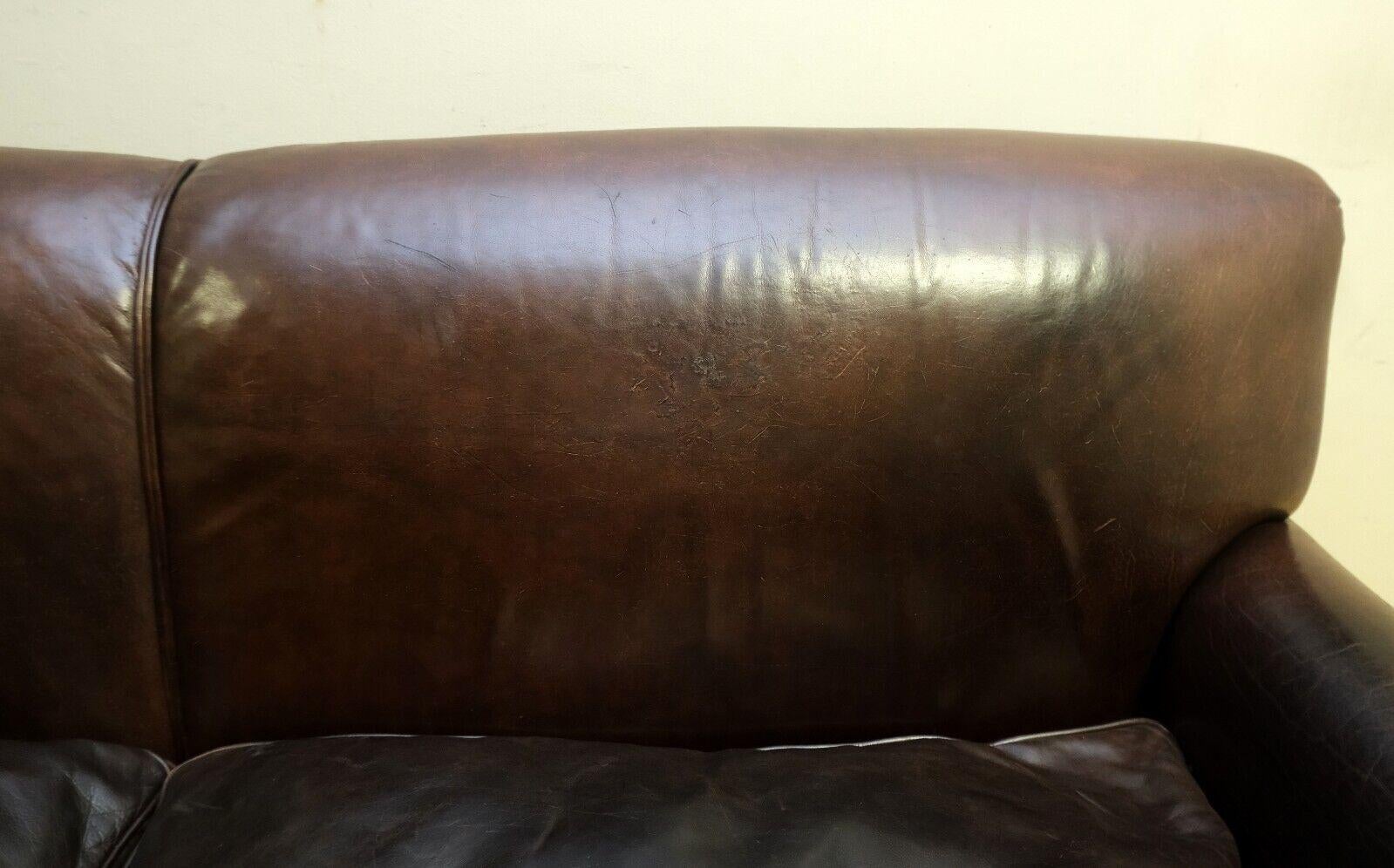 LOVELY HOWARD Style BROWN THREE SEATER LEATHER SOFA Wendbare CUSHIONs 5
