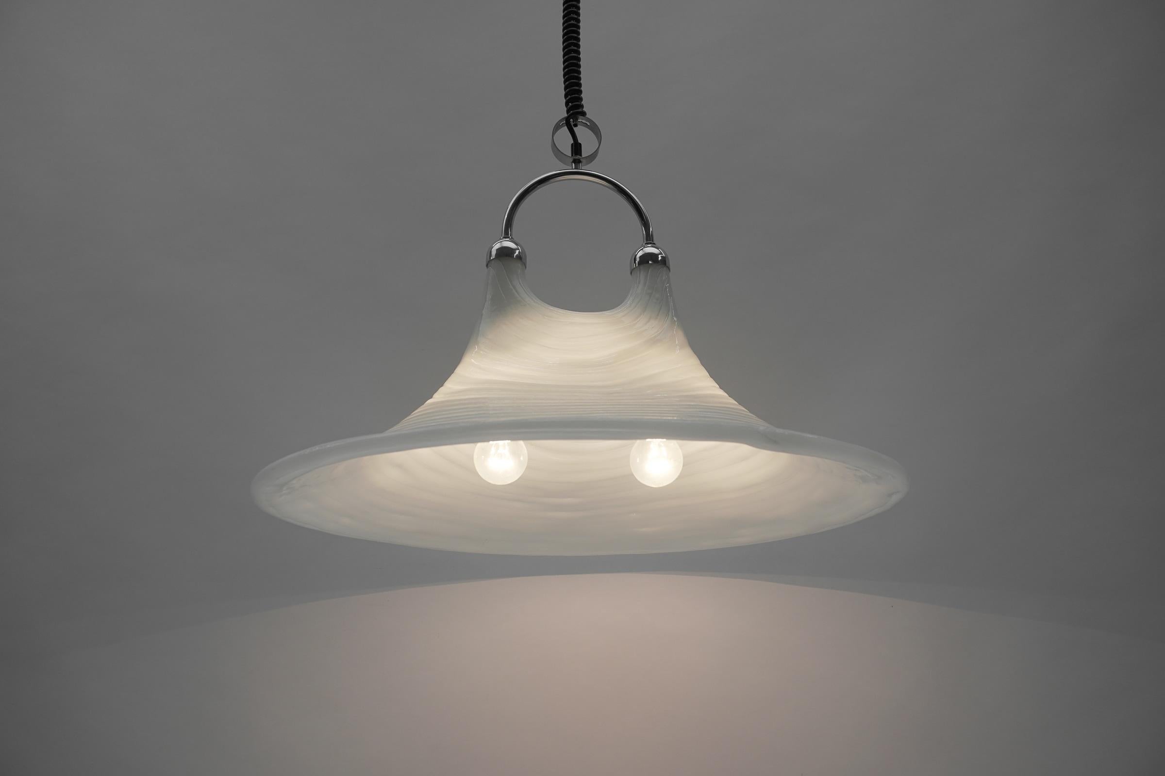 Fin du 20e siècle Énorme lampe organique de Gebrüder Cosack, datant des années 1970, d'une grande modernité du milieu du siècle dernier en vente