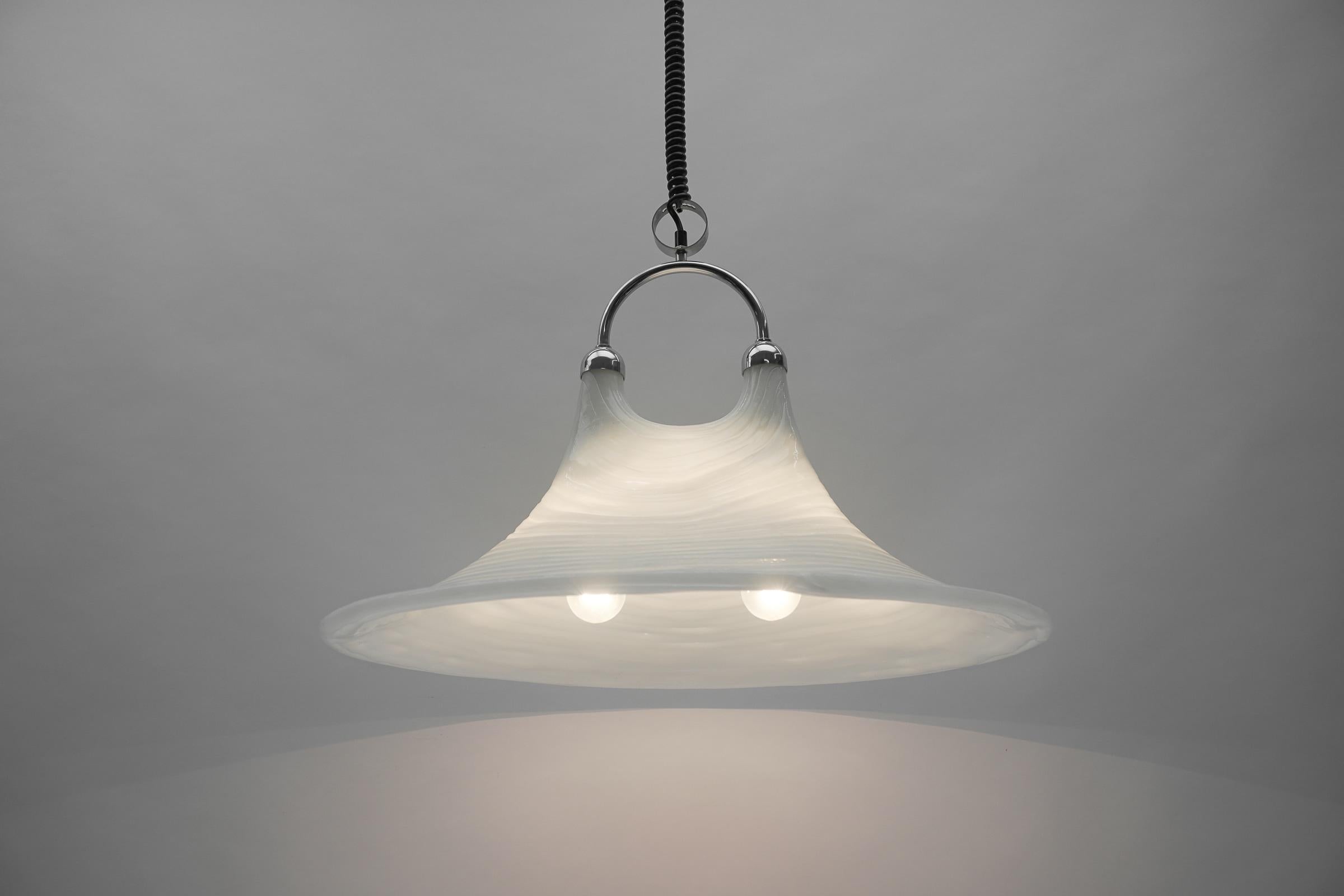 Métal Énorme lampe organique de Gebrüder Cosack, datant des années 1970, d'une grande modernité du milieu du siècle dernier en vente