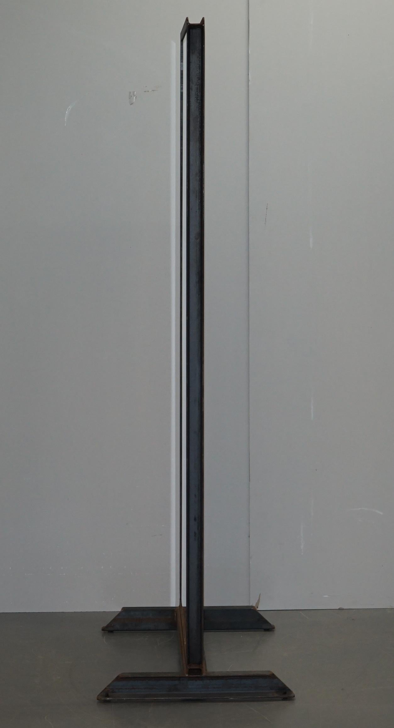 Zweiseitiger, doppelseitiger, ovaler Standspiegel mit Stahlrahmen, wunderschön industriell gerahmt 1
