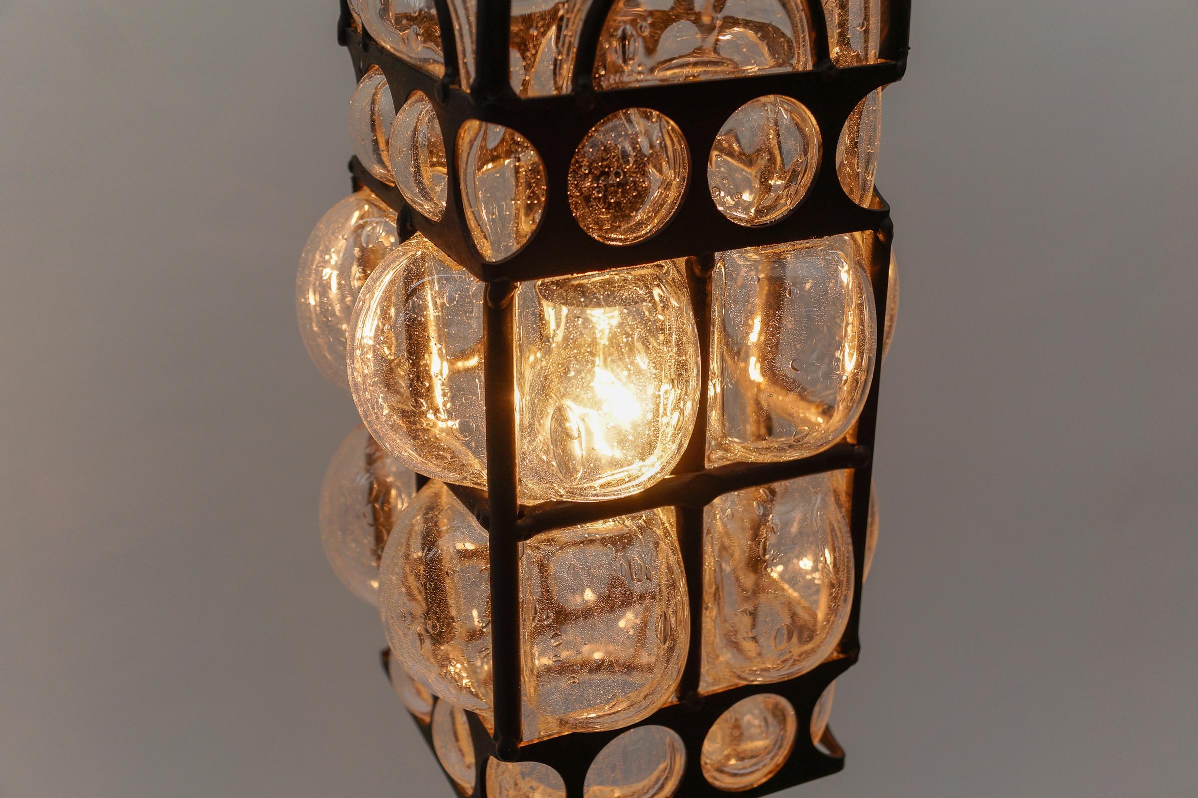 Graziosa lampada da soffitto in ferro e vetro trasparente di Helena Tynell, Germania, anni '60 in vendita 9