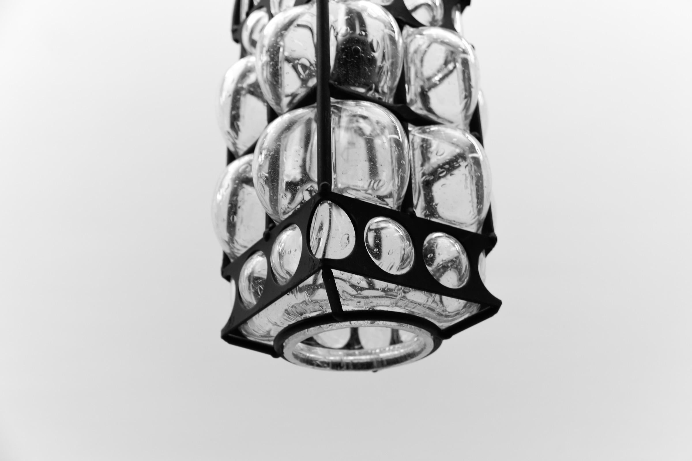 Graziosa lampada da soffitto in ferro e vetro trasparente di Helena Tynell, Germania, anni '60 in vendita 10