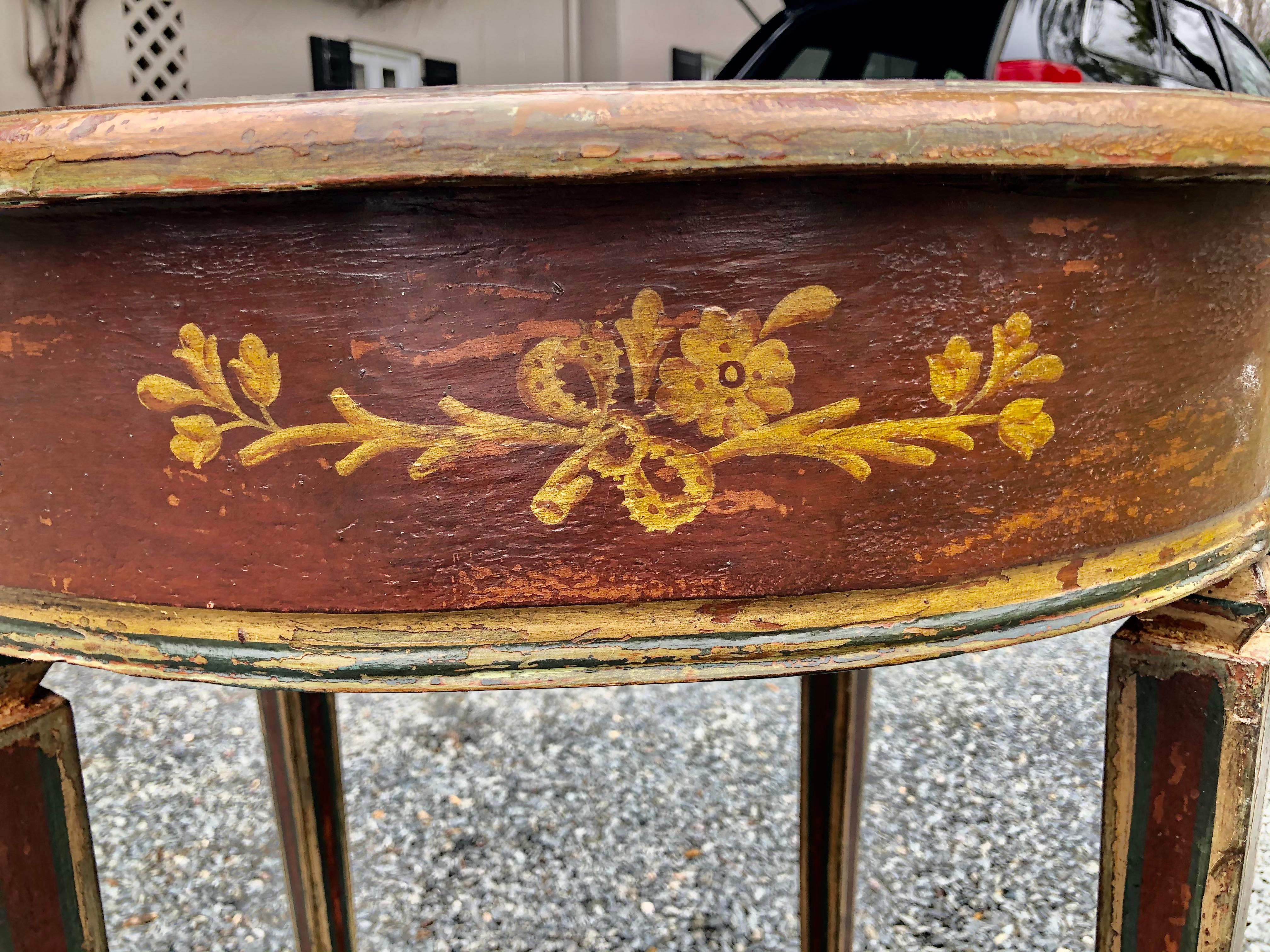 Late 20th Century Lovely Italian Country Round Painted & Distressed Side Table For Sale