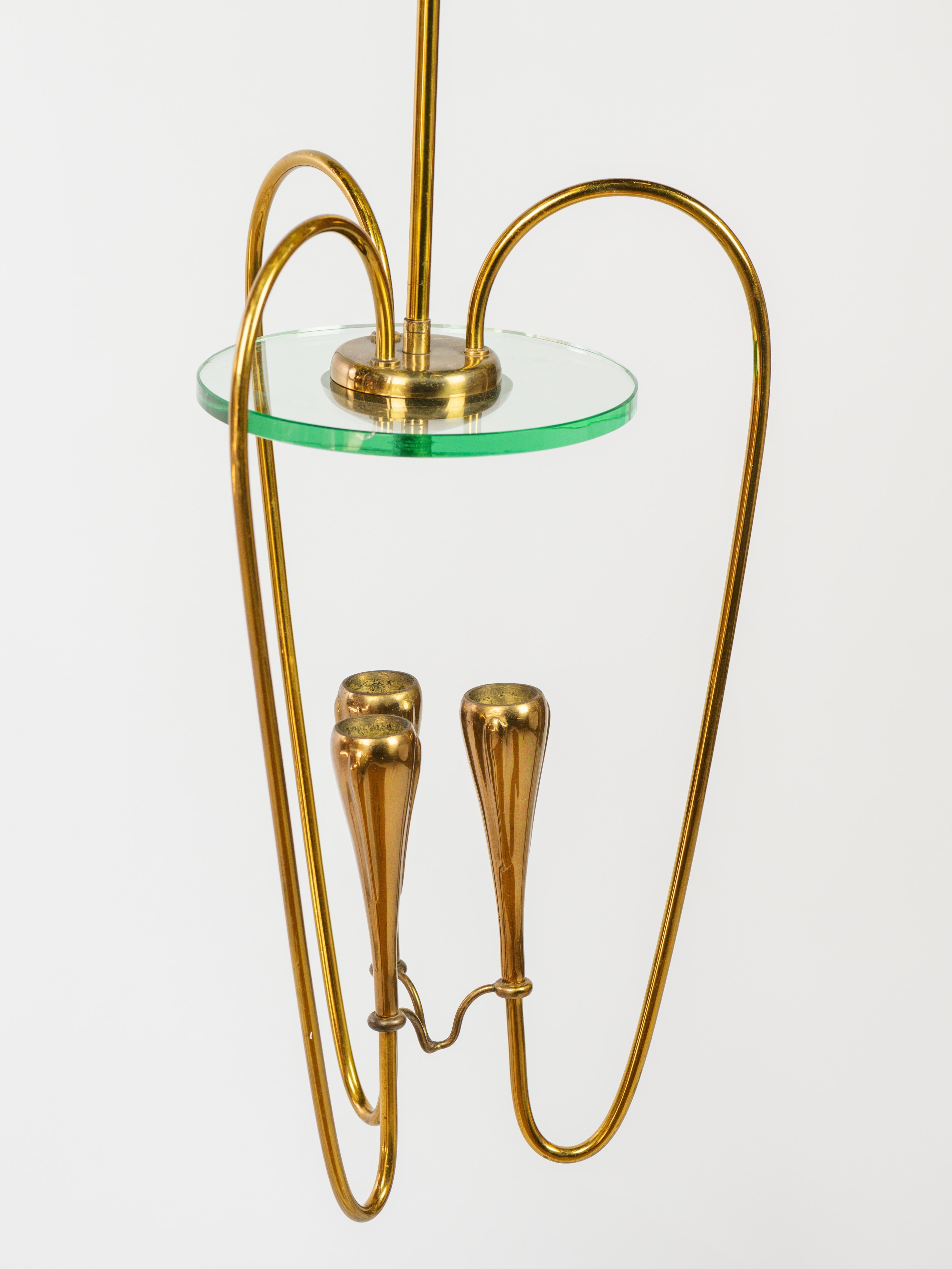 Lovely italian pendant light in brass and glass For Sale 4