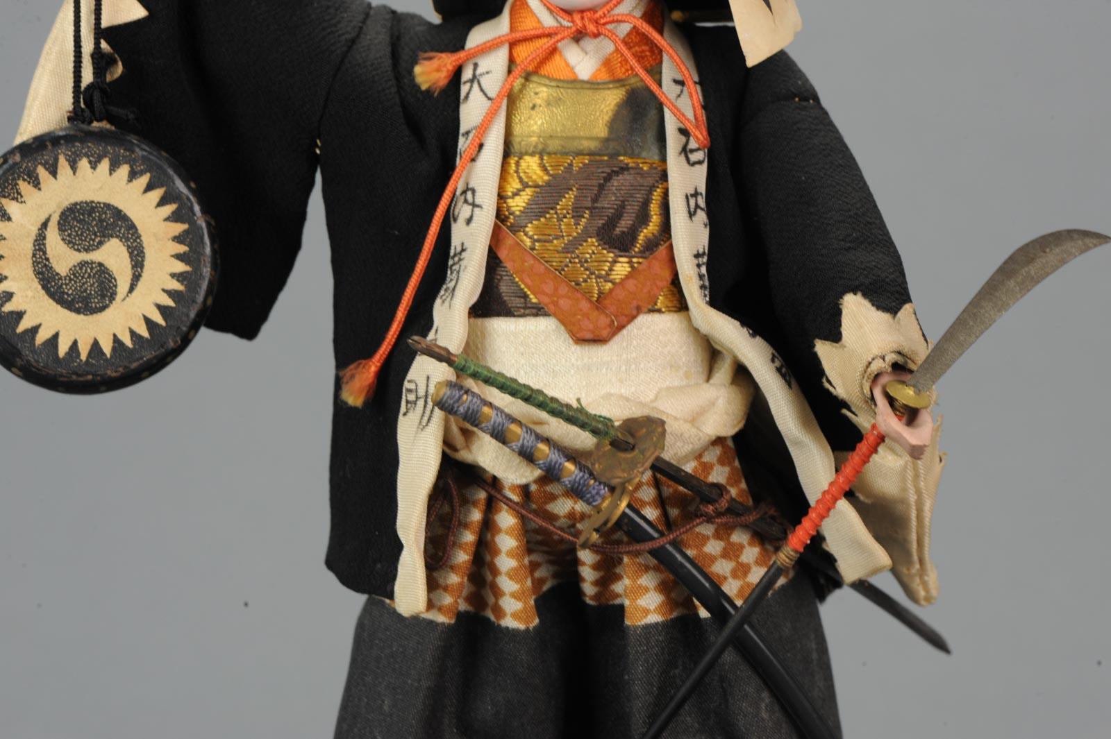 Schöne japanische Ningyo-Puppe, Tanaka-Puppe, Samurai-Krieger, 19.-20. Jahrhundert (19. Jahrhundert) im Angebot