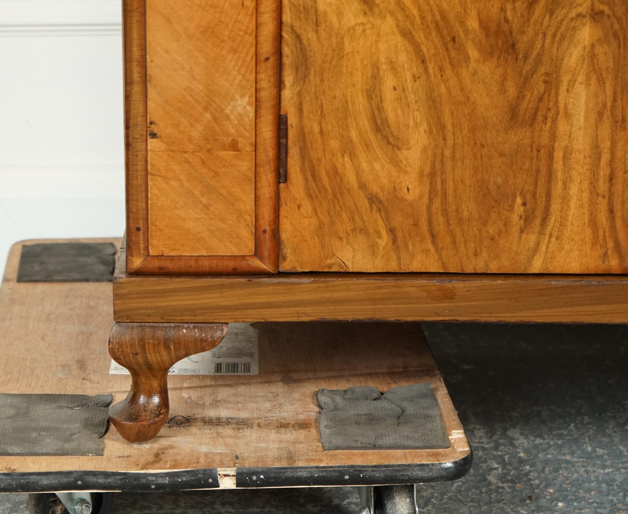 LOVELY LARGE ART DECO BURR WALNUT WARDROBe In Good Condition In Pulborough, GB