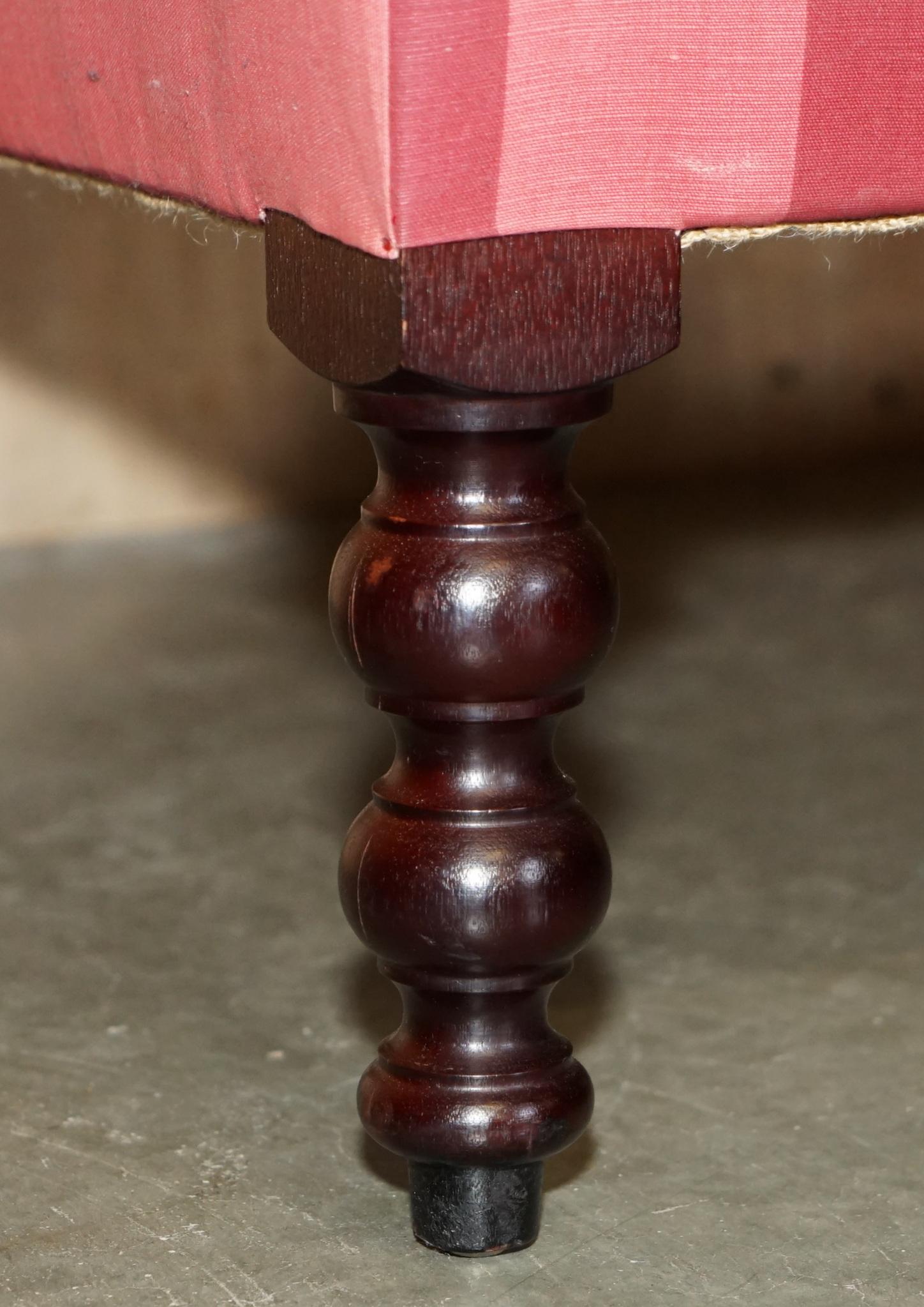 JOLI GRAND FOOTSTOOL OTTOMAN DE GEORGE SMiTH EN BOIS DE BEECHE ENCADRÉ PARTANT D'UN ENSEMBLE Bon état - En vente à West Sussex, Pulborough