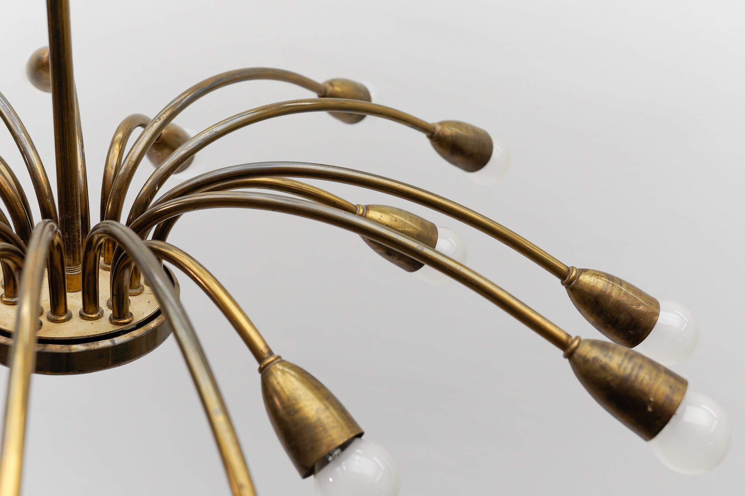 Wunderschöne große Messinglampe Mid Century Modern Sputnik, Österreich, 1950er Jahre im Angebot 6