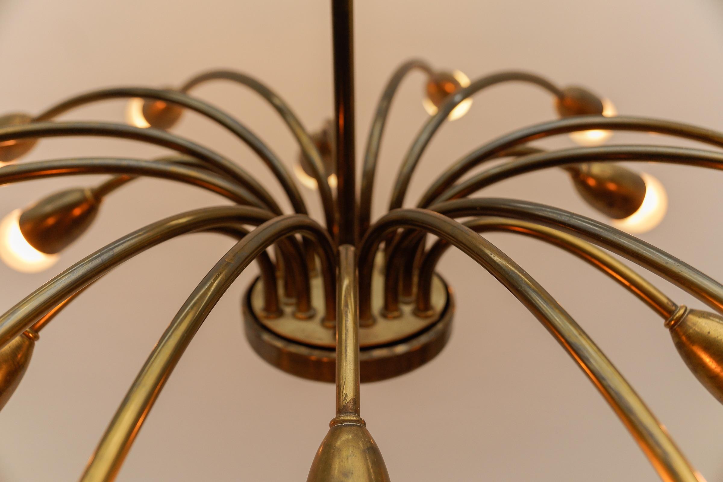 Wunderschöne große Messinglampe Mid Century Modern Sputnik, Österreich, 1950er Jahre im Angebot 8