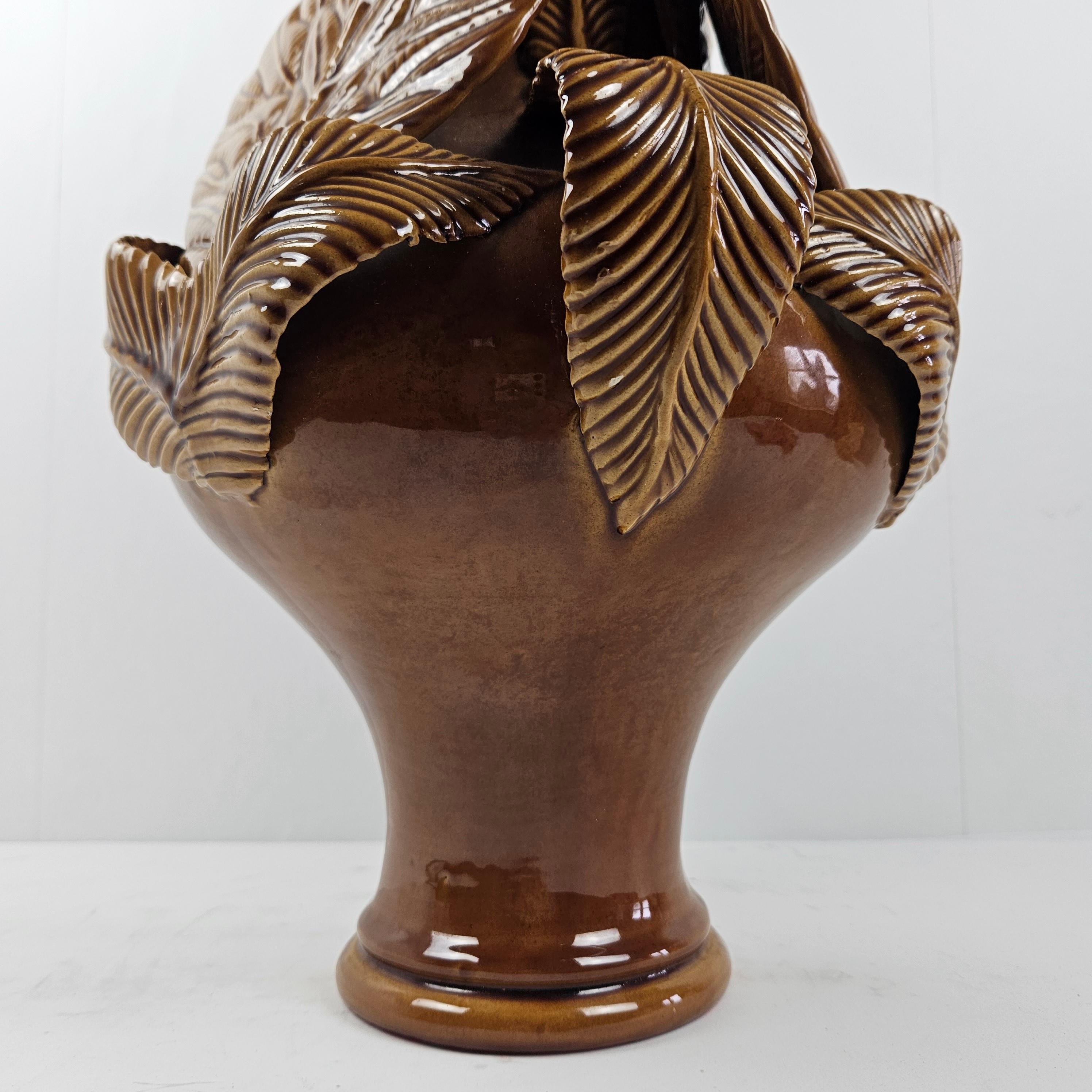 Wunderschöne große braune Keramikvase mit Blättern, Italien 1980er Jahre  im Angebot 11