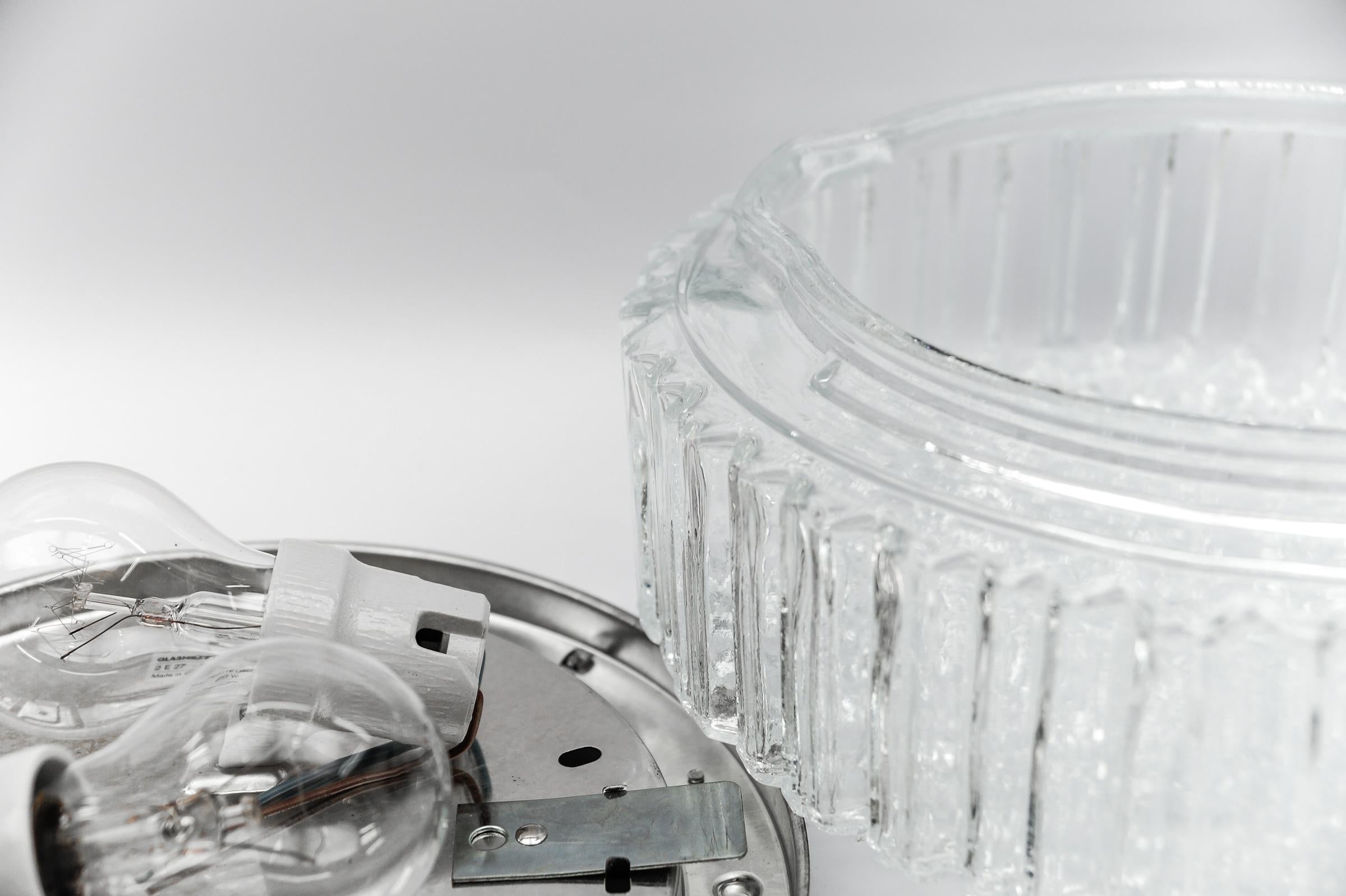 1. of 2 Lovely Large Bubble Glass Flush Mount Lamp by Helena Tynell for Limburg (en anglais seulement) en vente 4