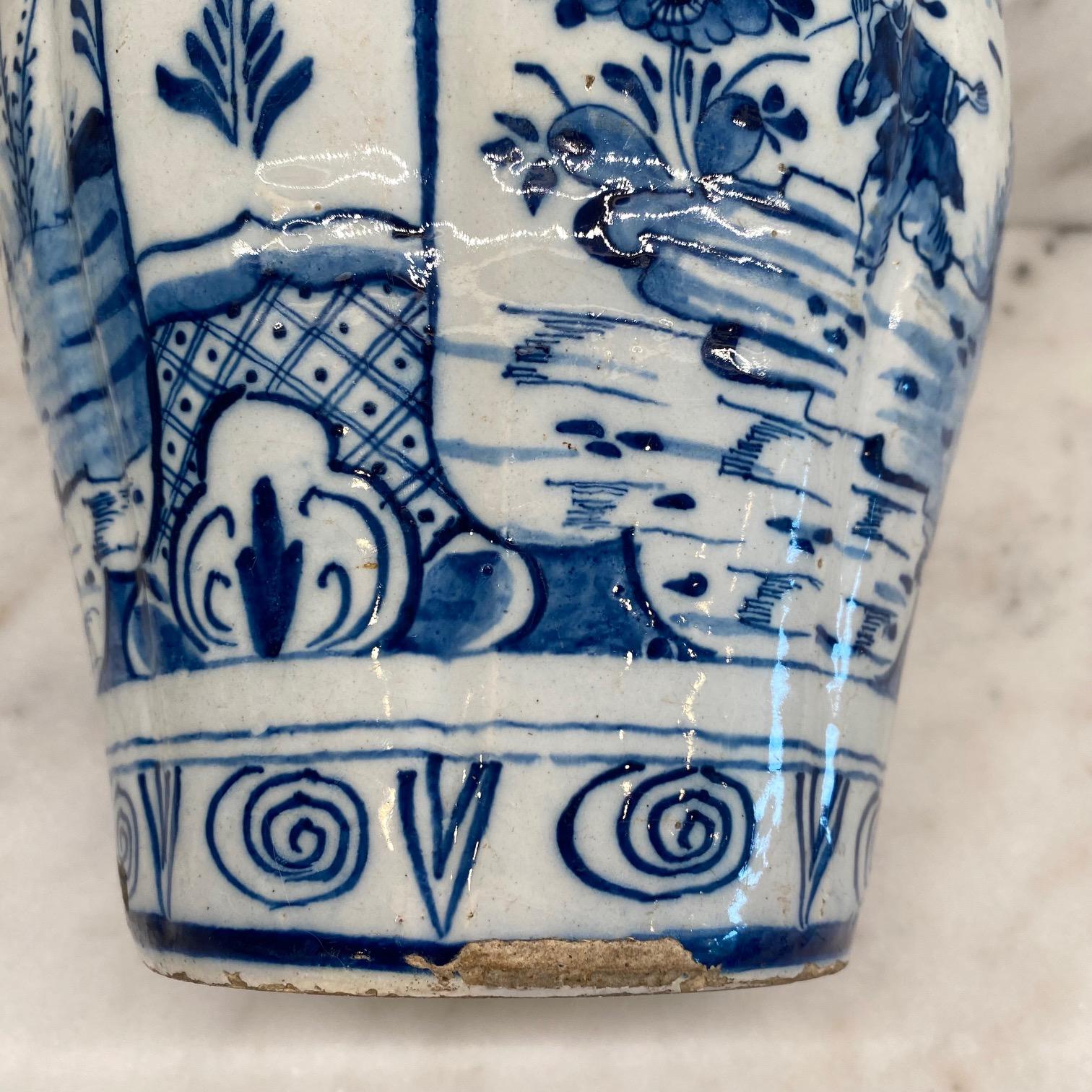 Lovely Large Dutch Blue and White 18th Century Delft Vase 1