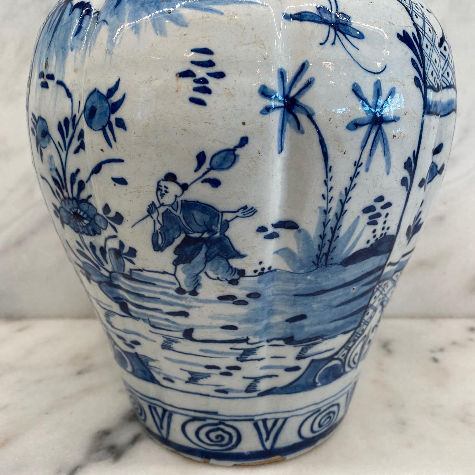Lovely Large Dutch Blue and White 18th Century Delft Vase 3