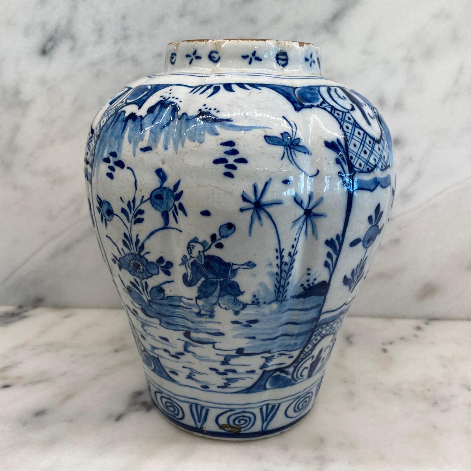 Lovely Large Dutch Blue and White 18th Century Delft Vase 4