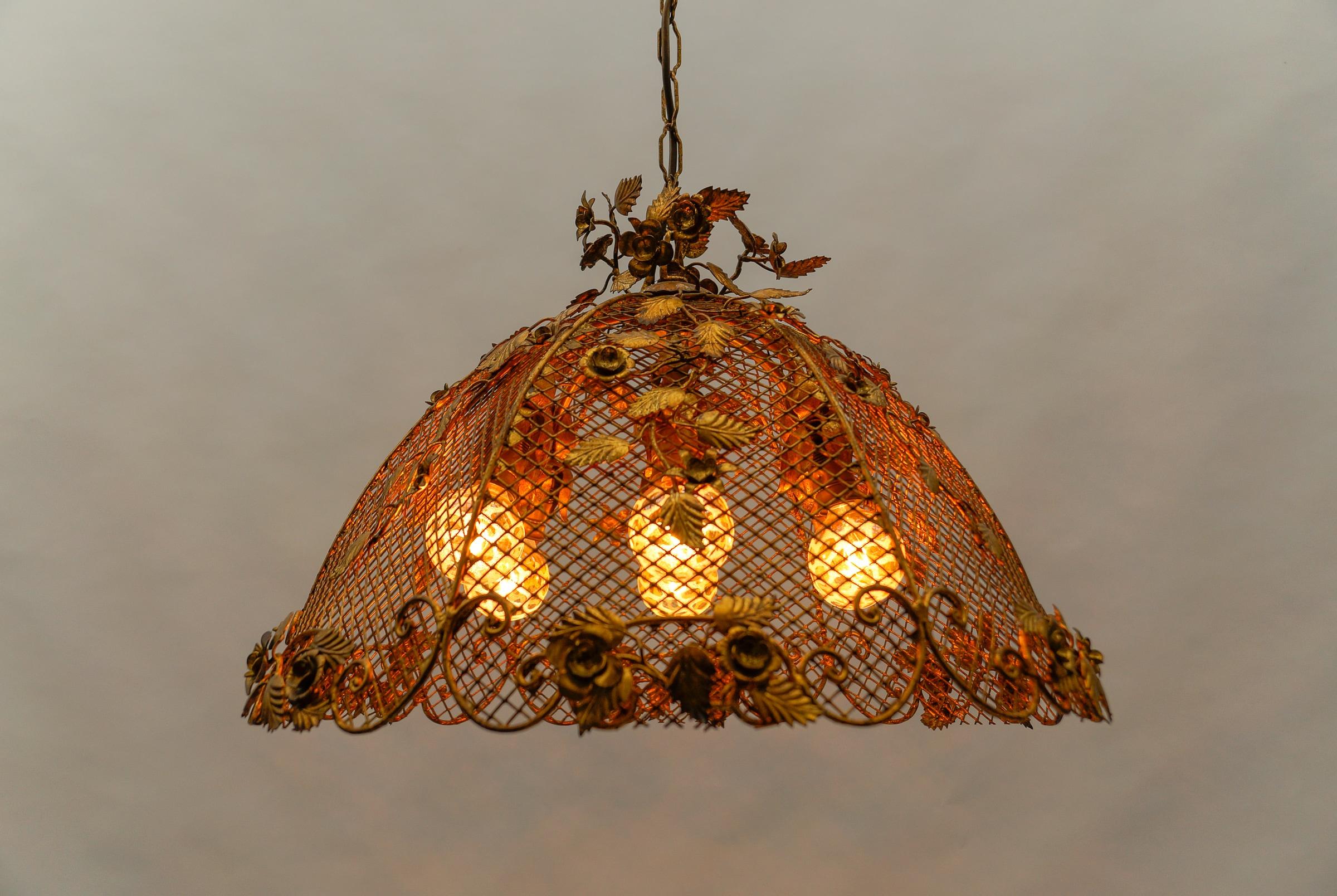Lovely Large Golden Flower Ceiling Lamp by Hans Kögl, Germany 1970s In Good Condition For Sale In Nürnberg, Bayern