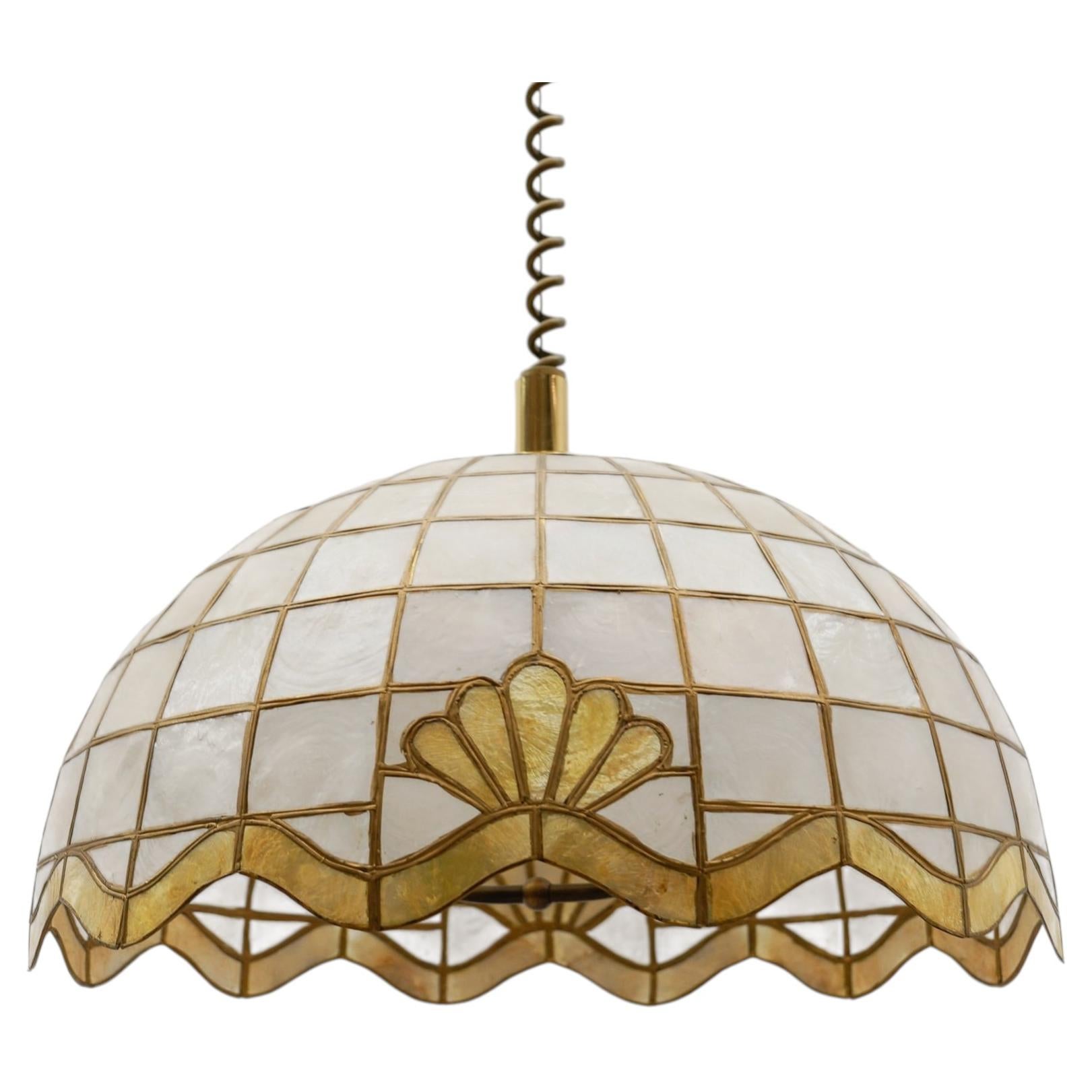 Lovely large Mid-Century Modern ceiling lamp, Italy 1960s For Sale