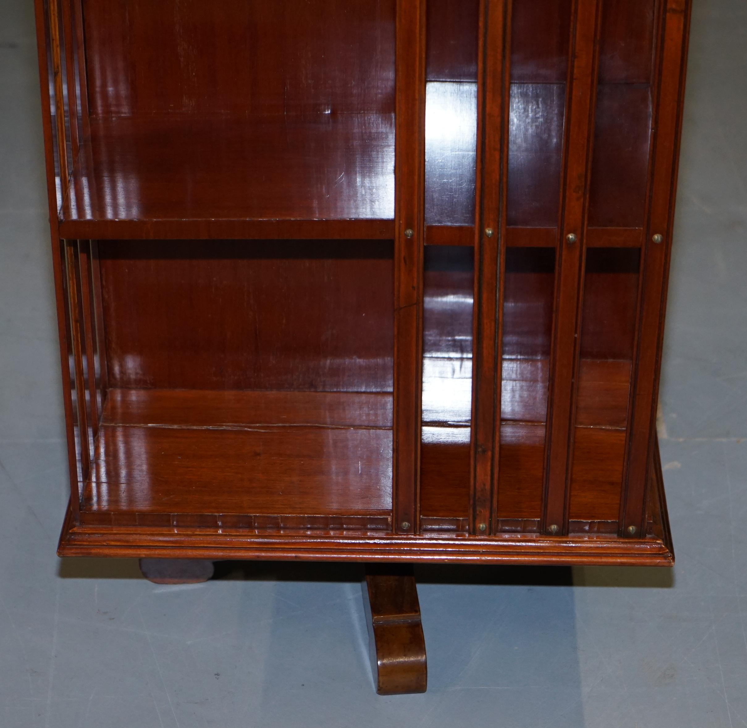 LOVELY LARGE SCALED CIRCA 1900 EDWARDIAN WALNUT REVOLViNG BOOKCASE GOOD STORAGE 10