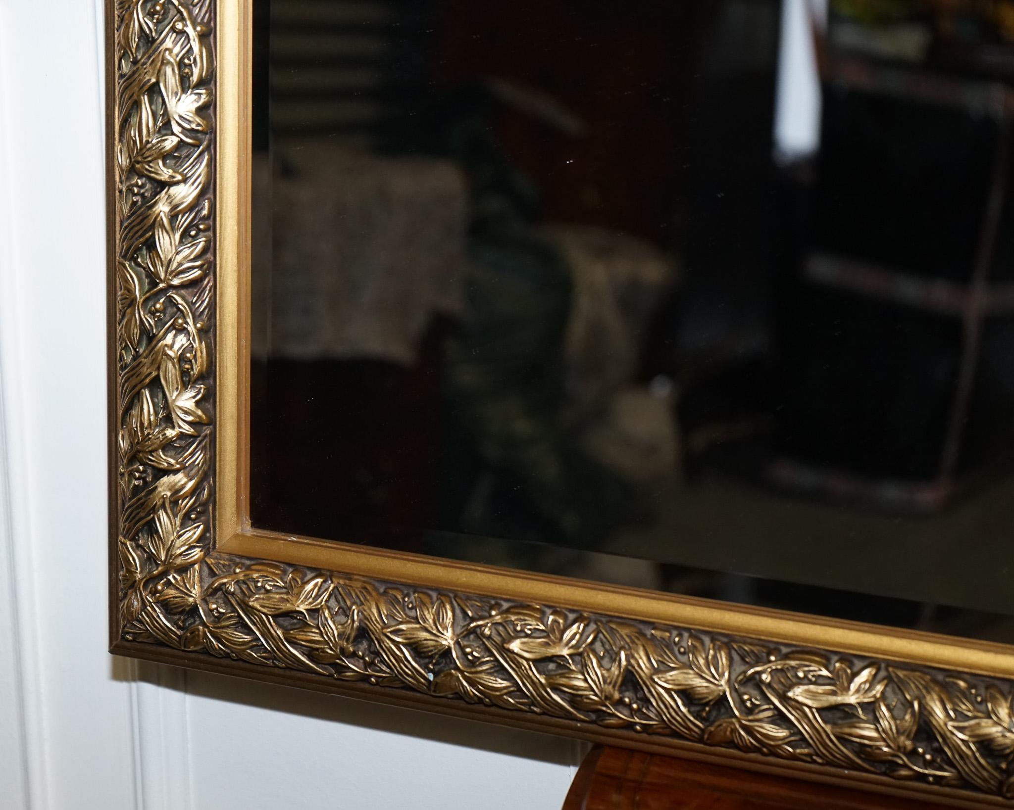 LOVELY LARGE VINTAGE GOLD ORNATE BEVELLED WALL MiRROR In Good Condition For Sale In Pulborough, GB