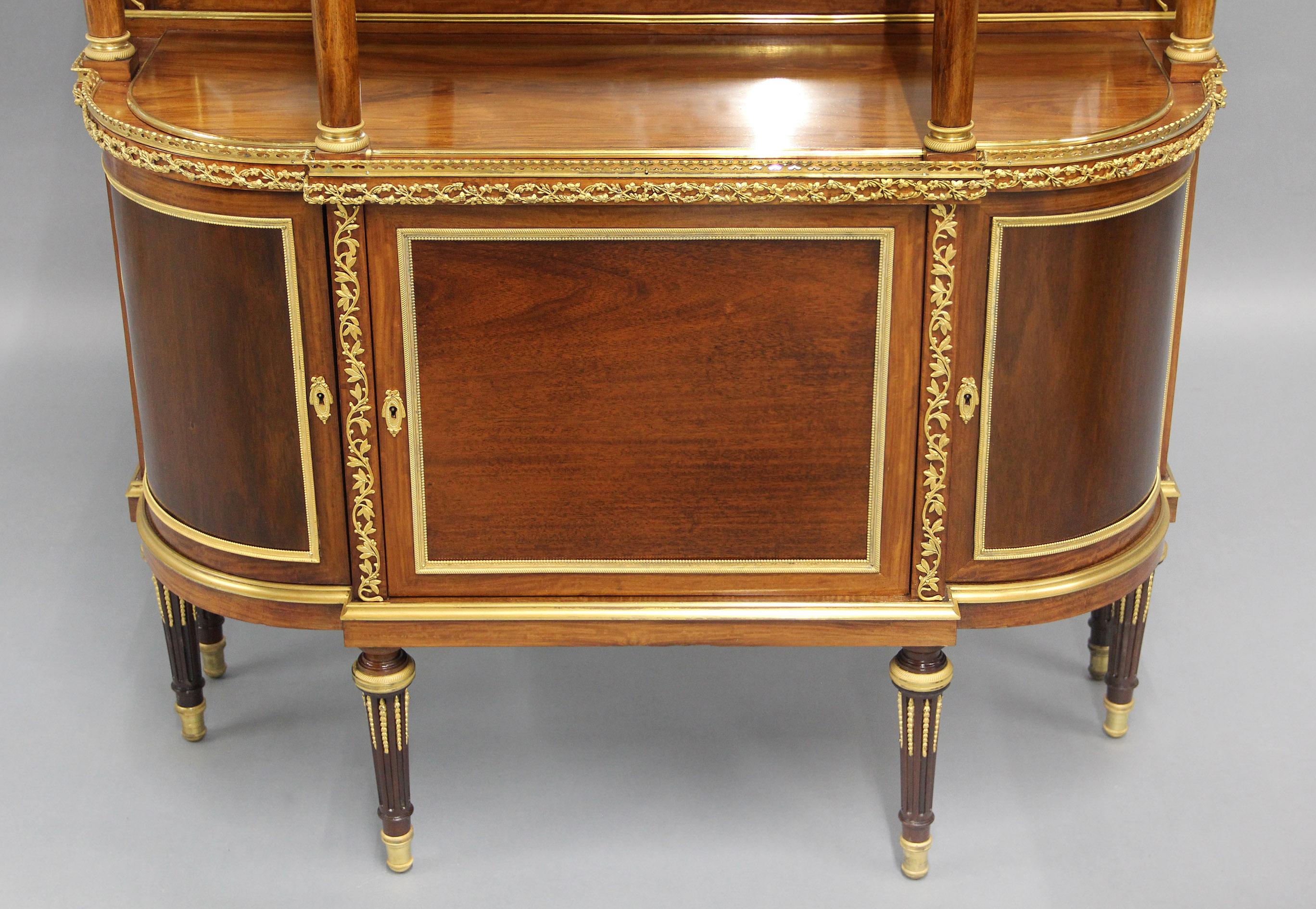 Lovely Late 19th Century English Cabinet / Server by Hampton & Sons In Good Condition For Sale In Long Island City, NY