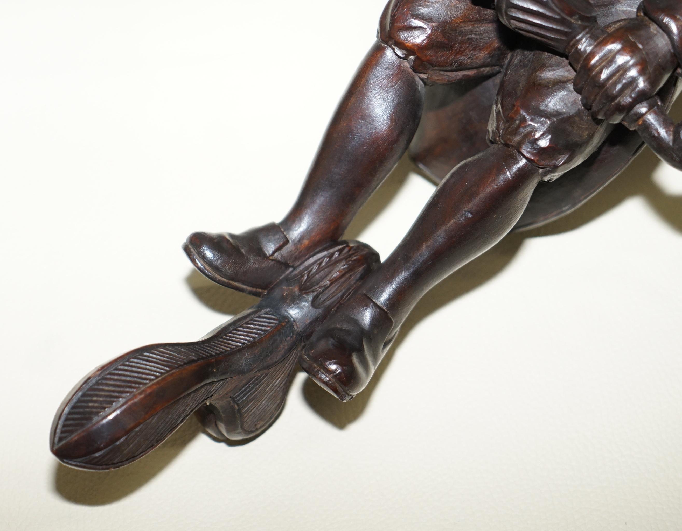 Lovely Late Victorian circa 1880 Hand Carved Black Forest Wine Bottle Holder For Sale 1