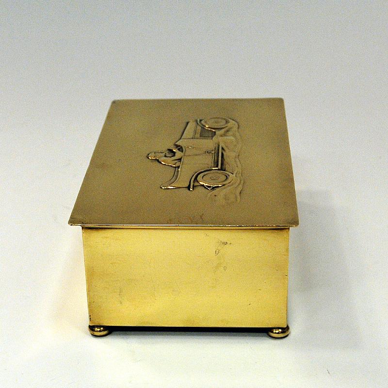 Lovely Lidded Brass Box by Eisenacher Motorenwerk WTF 1910-1920, Germany For Sale 3