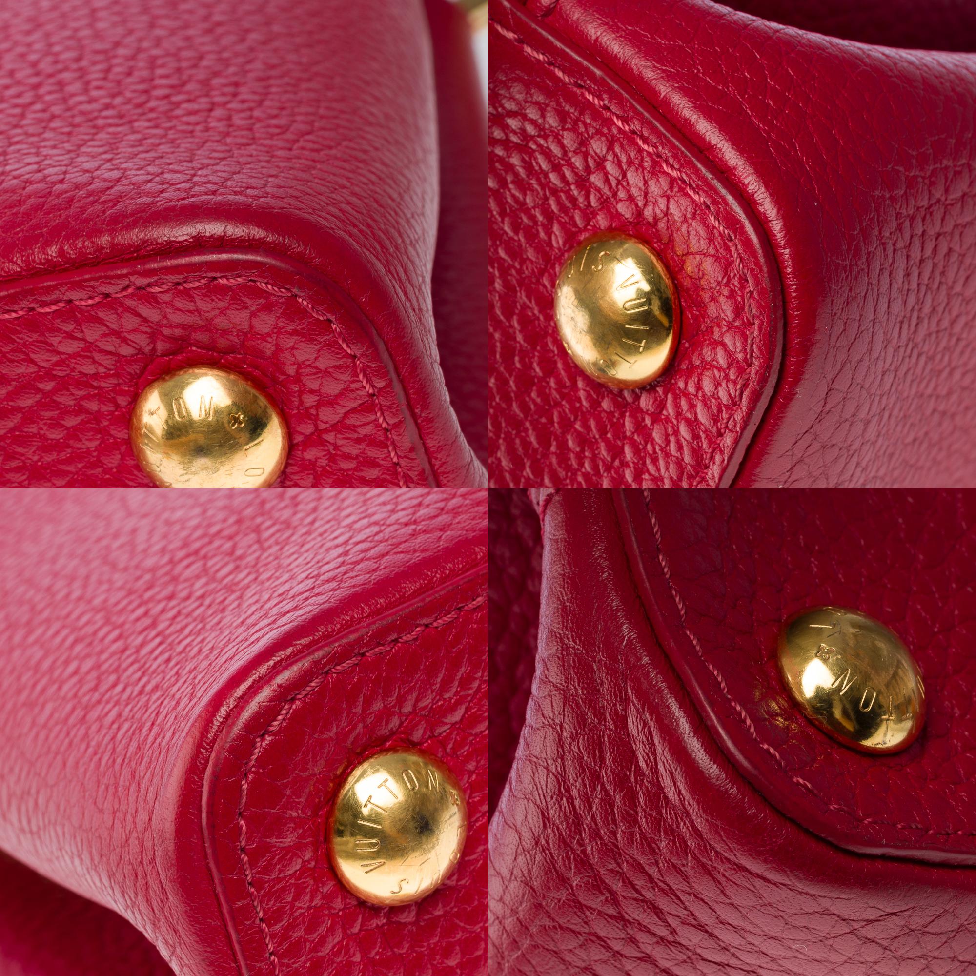 Ravissante bandoulière de sac à main Louis Vuitton Capucines BB en cuir rouge écarlate, GHW en vente 6