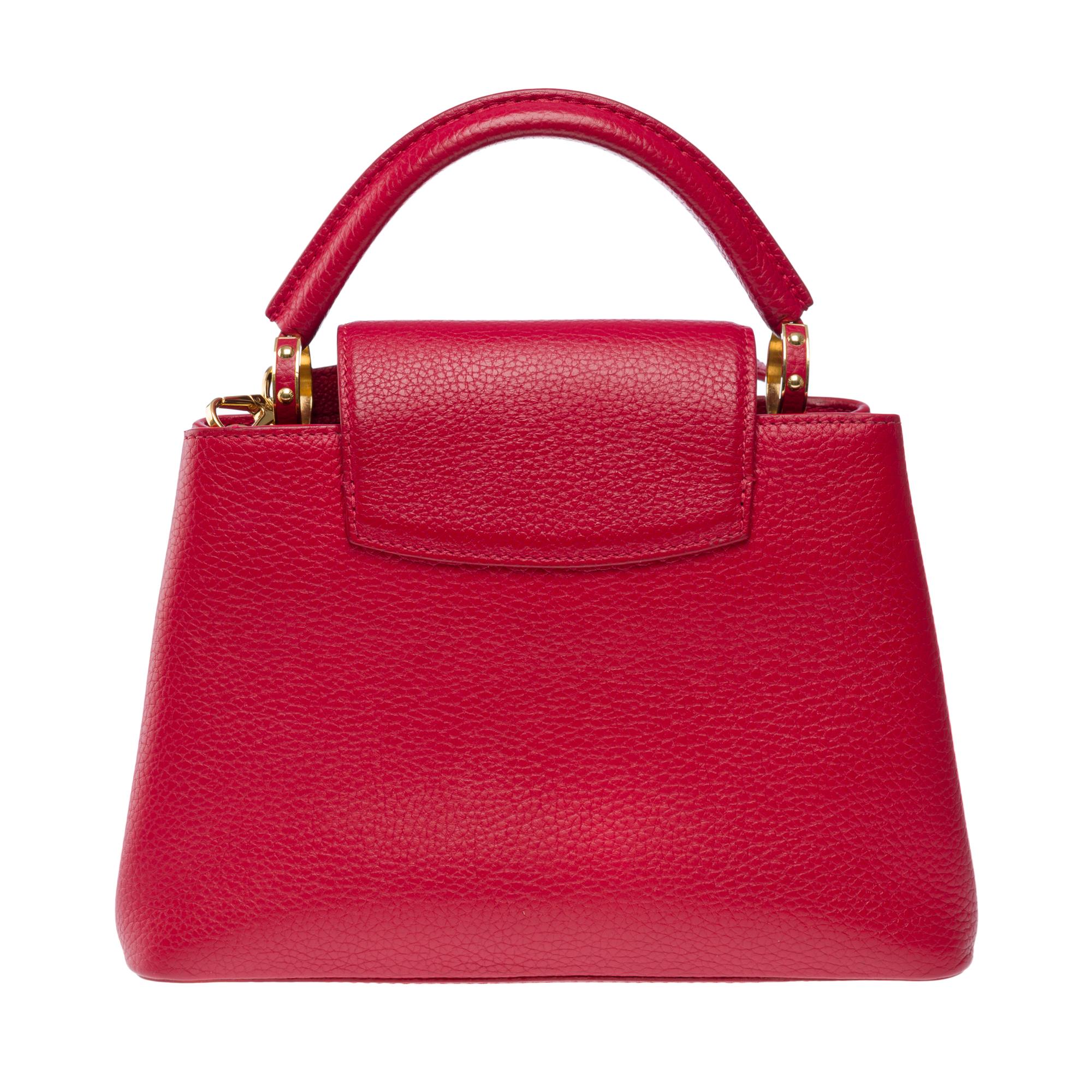 Women's Lovely Louis Vuitton Capucines BB handbag strap in Red Scarlet leather, GHW