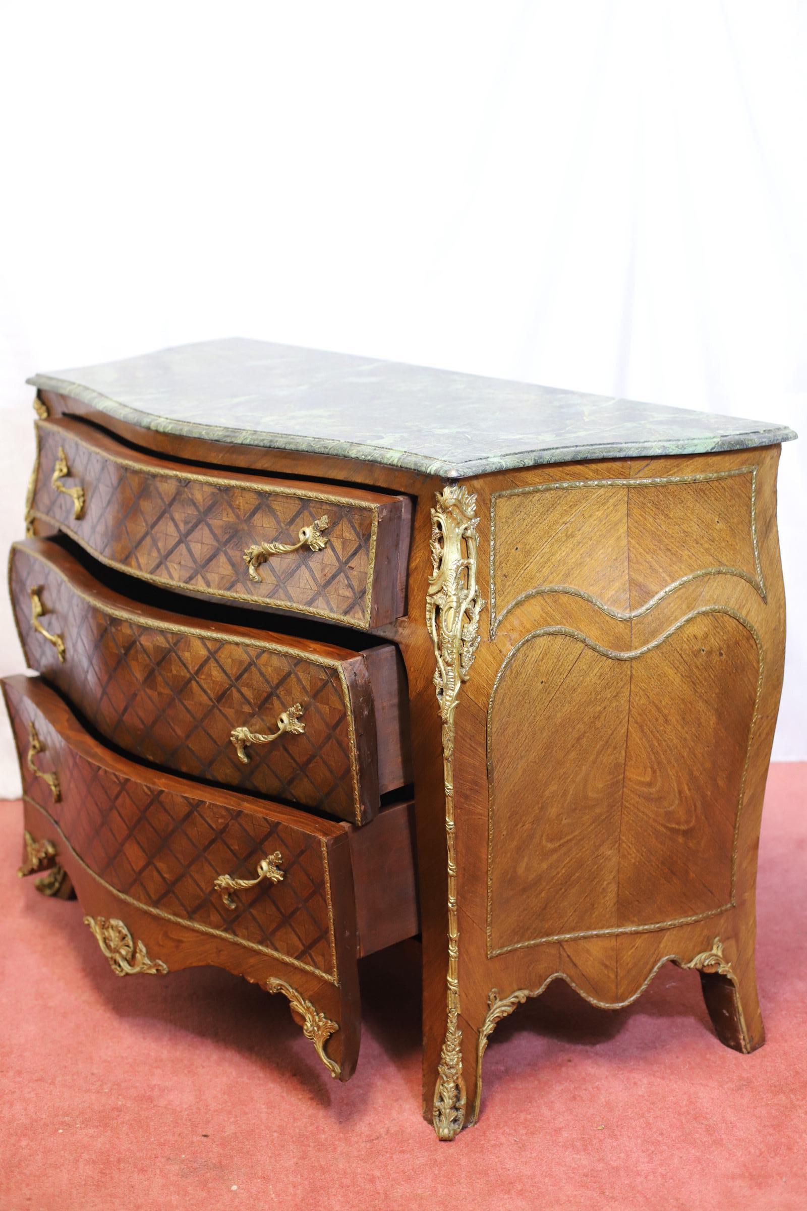 Lovely Louis XV Style Chest Of Three Drawers & Marble Top For Sale 7