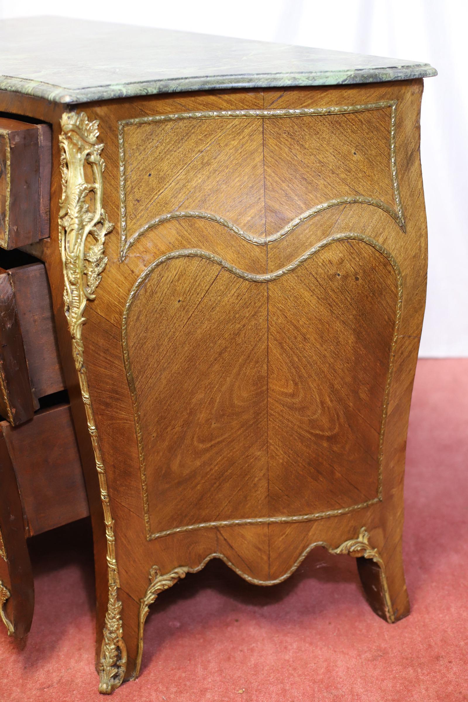 Lovely Louis XV Style Chest Of Three Drawers & Marble Top For Sale 8