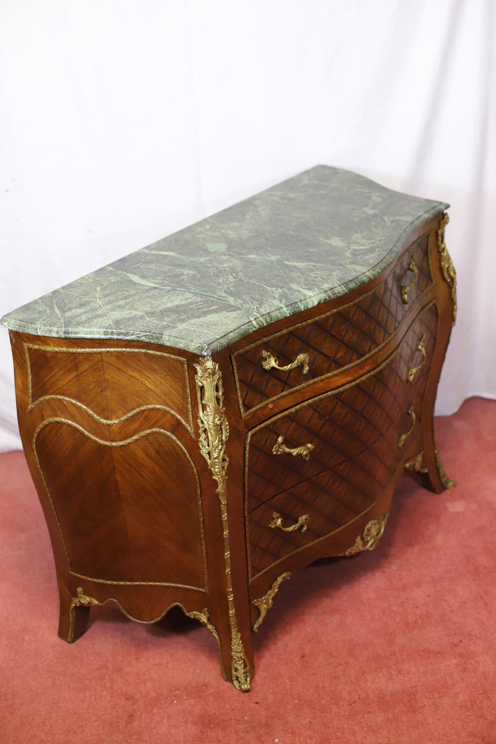 20th Century Lovely Louis XV Style Chest Of Three Drawers & Marble Top For Sale