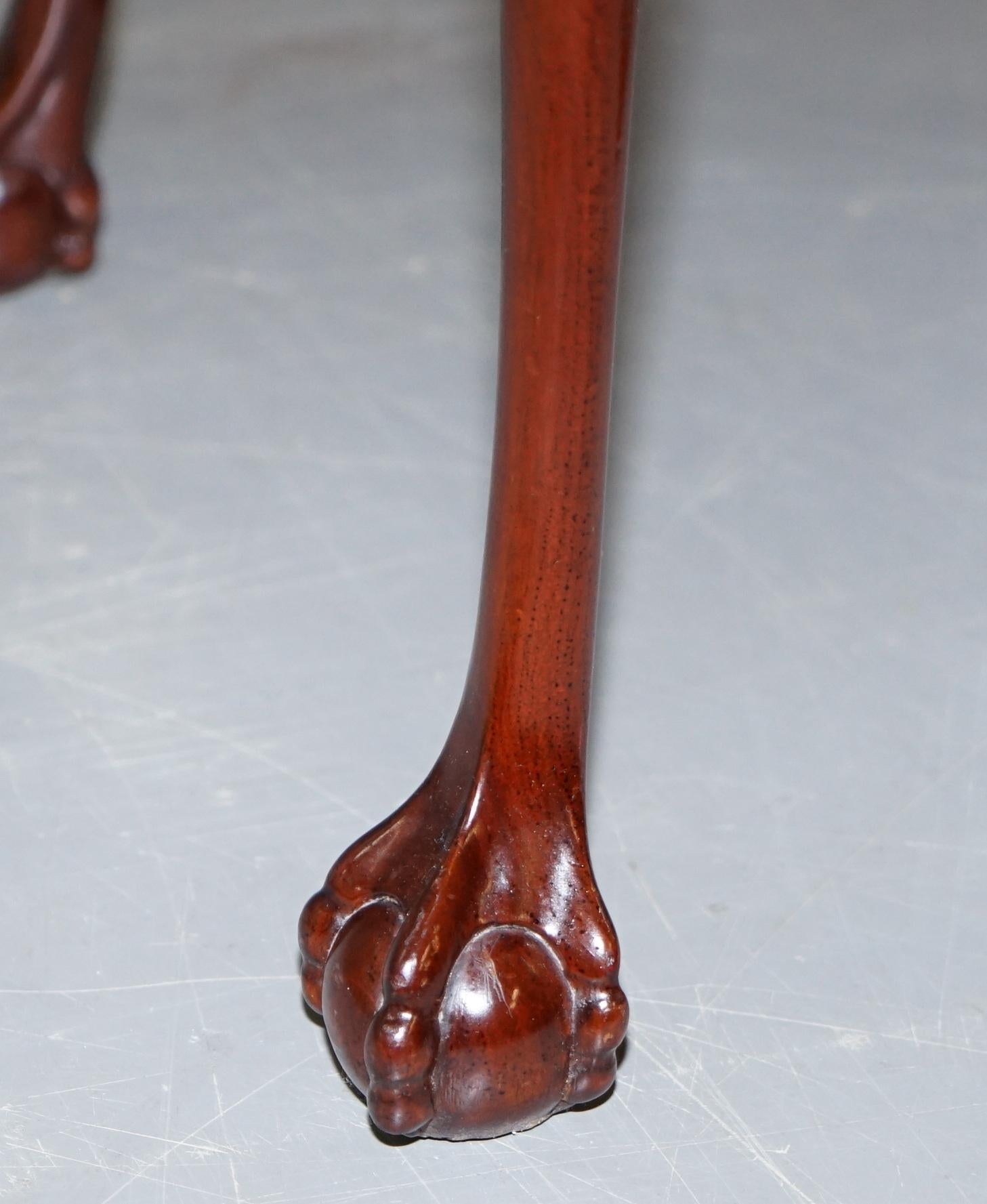 Hand-Crafted Lovely Hardwood Claw and Ball Feet Jardinière Marble Bust Clock Flower Pot Stand