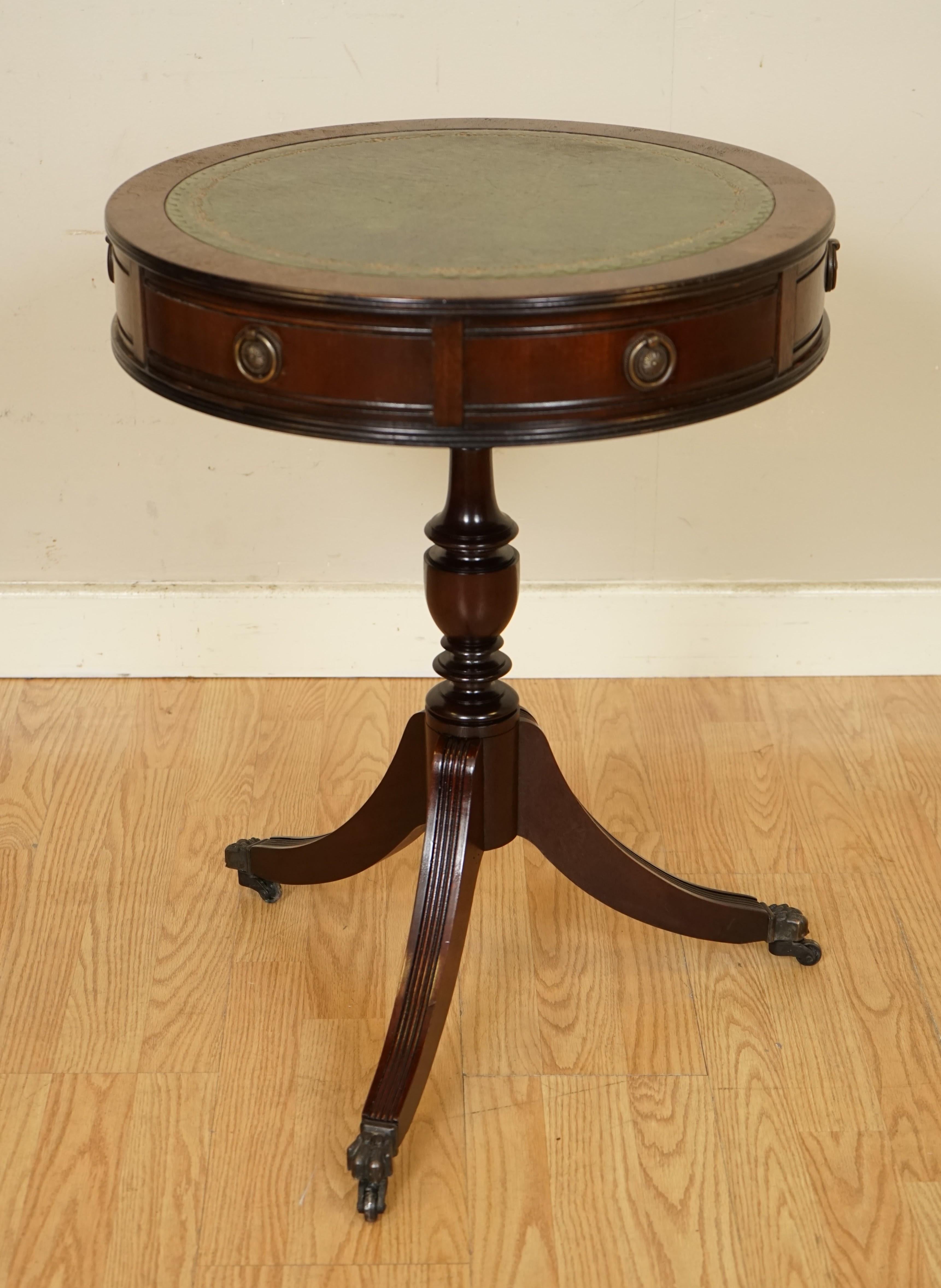 Hand-Crafted Lovely Mahogany Regency Drum Side End Table Lamp Wine Table Green Leather Inlay