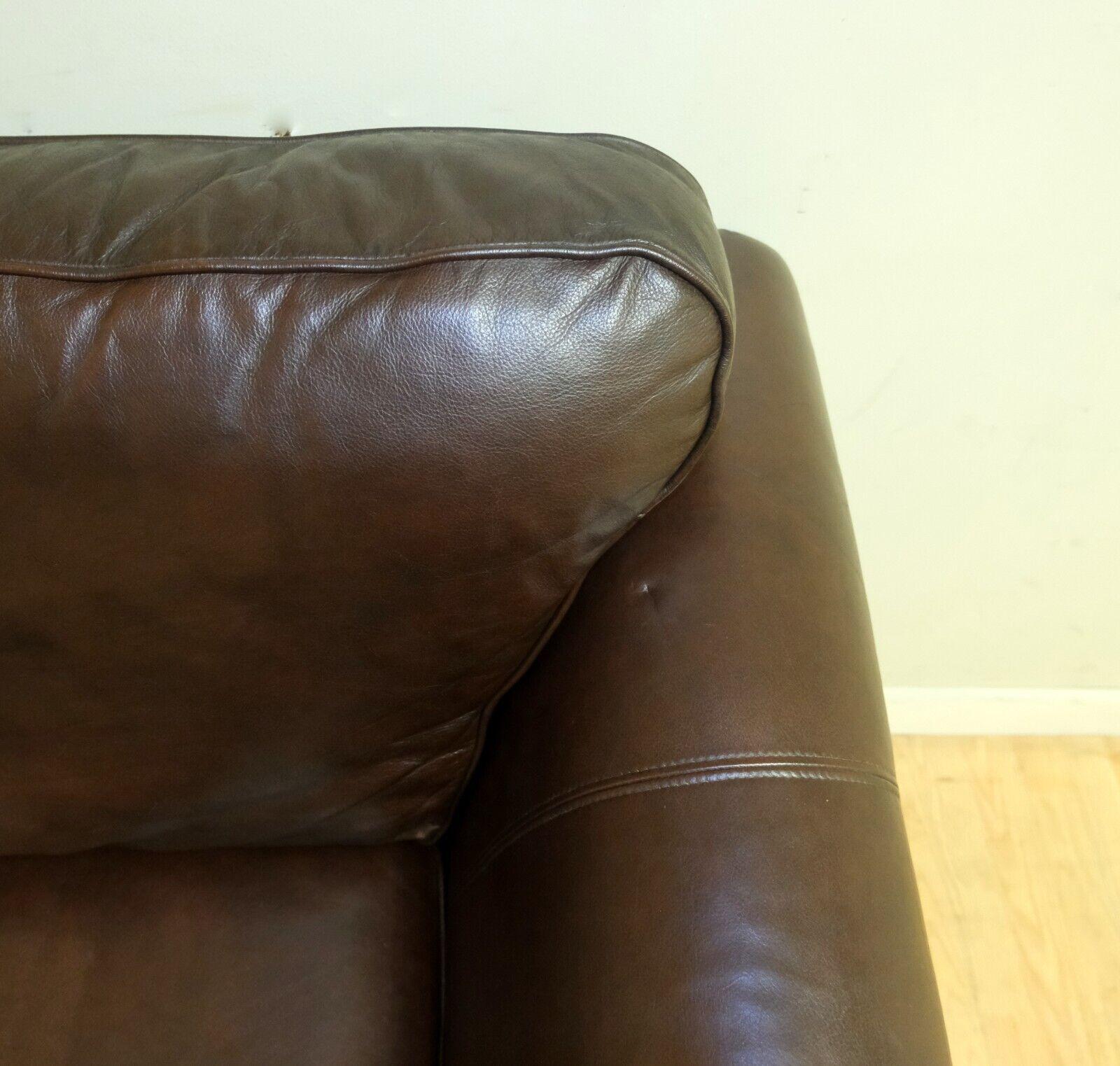 Lovely Marks & Spencer Abbey Brown Leather Two Seater Sofa on Wooden Feet For Sale 2