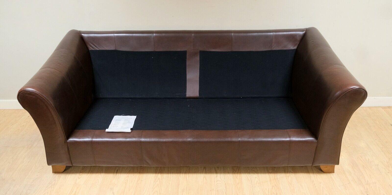 LOVELY MARKS & SPENCER ABBEY BRoWN LEATHER TWO SEATER SOFA ON WOODEN FEET For Sale 5
