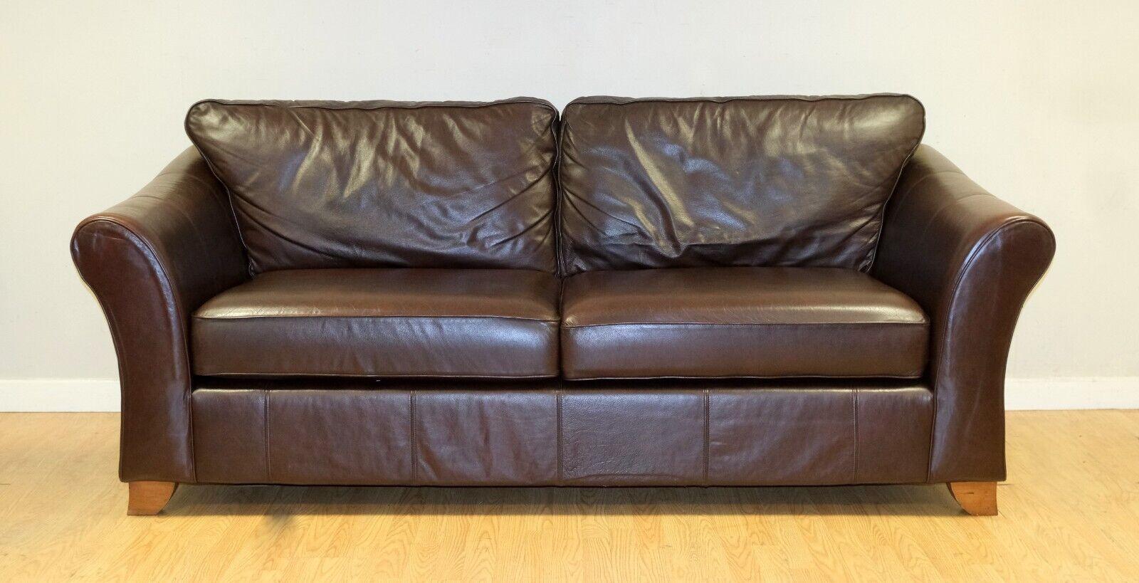 LOVELY MARKS & SPENCER ABBEY BRoWN LEATHER TWO SEATER SOFA ON WOODEN FEET For Sale 6