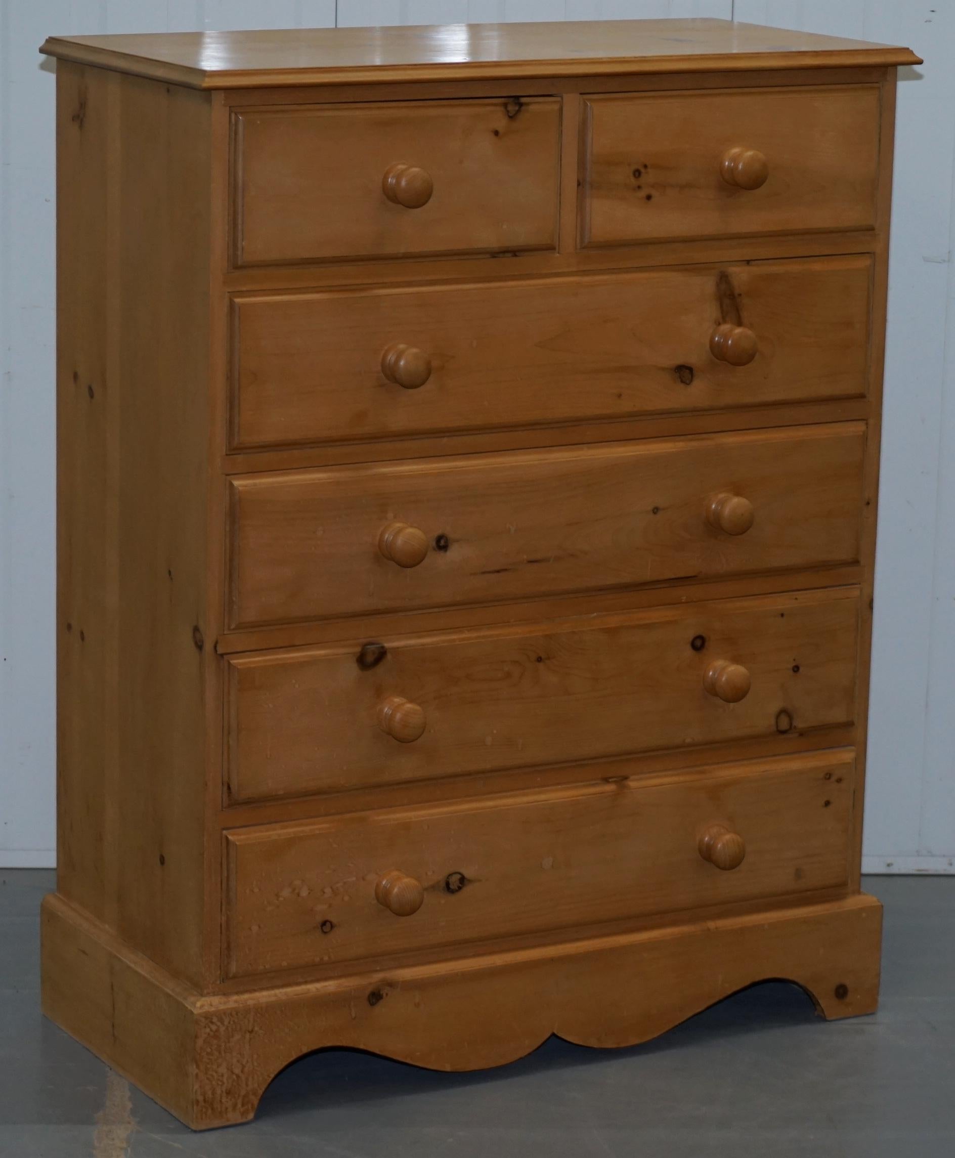 Lovely Matching Pair of 115cm Tall Solid Pine 6 Drawer Tall Chests of Drawers  3