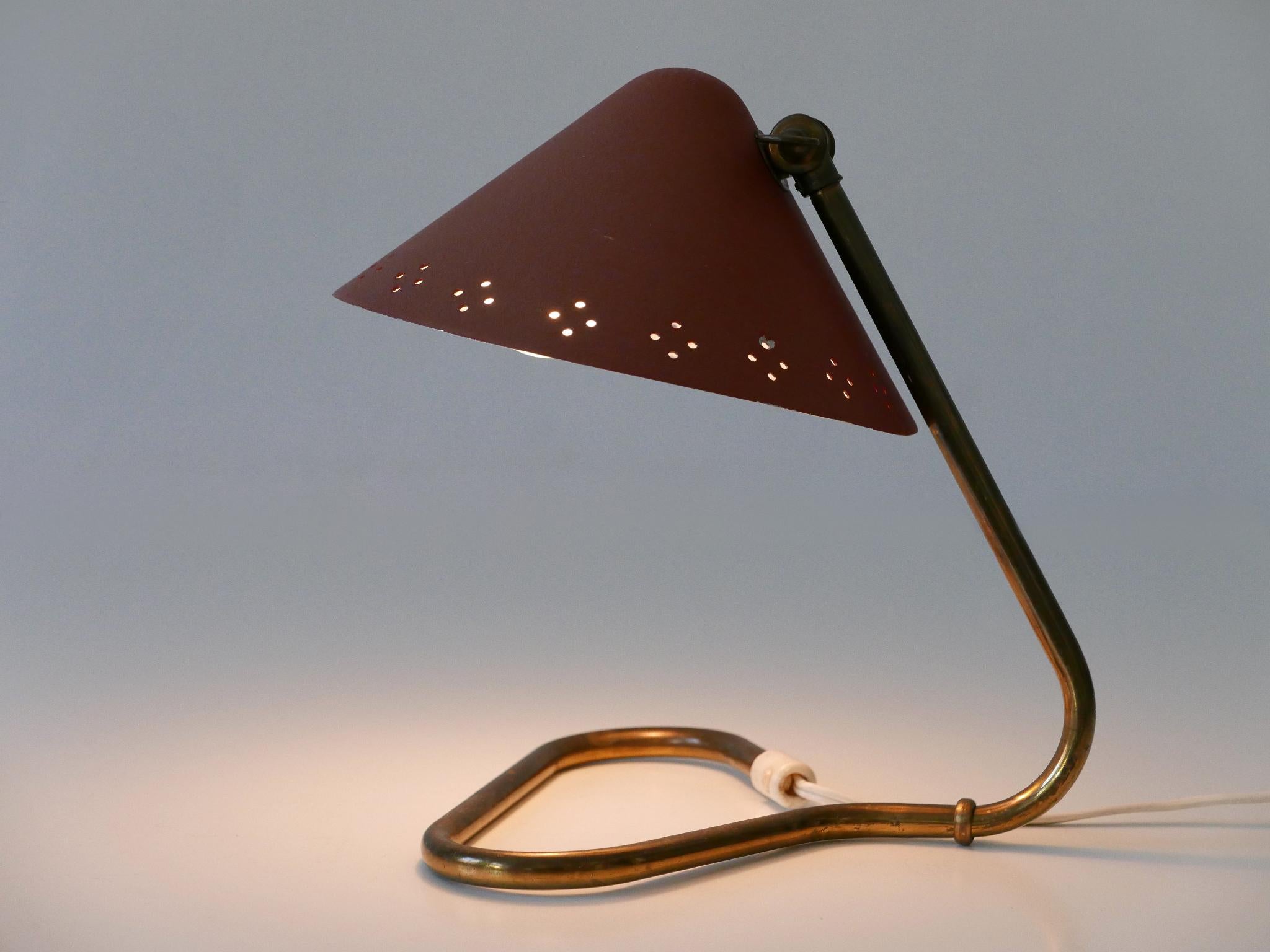 Lampe de table en laiton du milieu du siècle par Erik Wärnå pour Gnosjö Suède années 1950 en vente 5