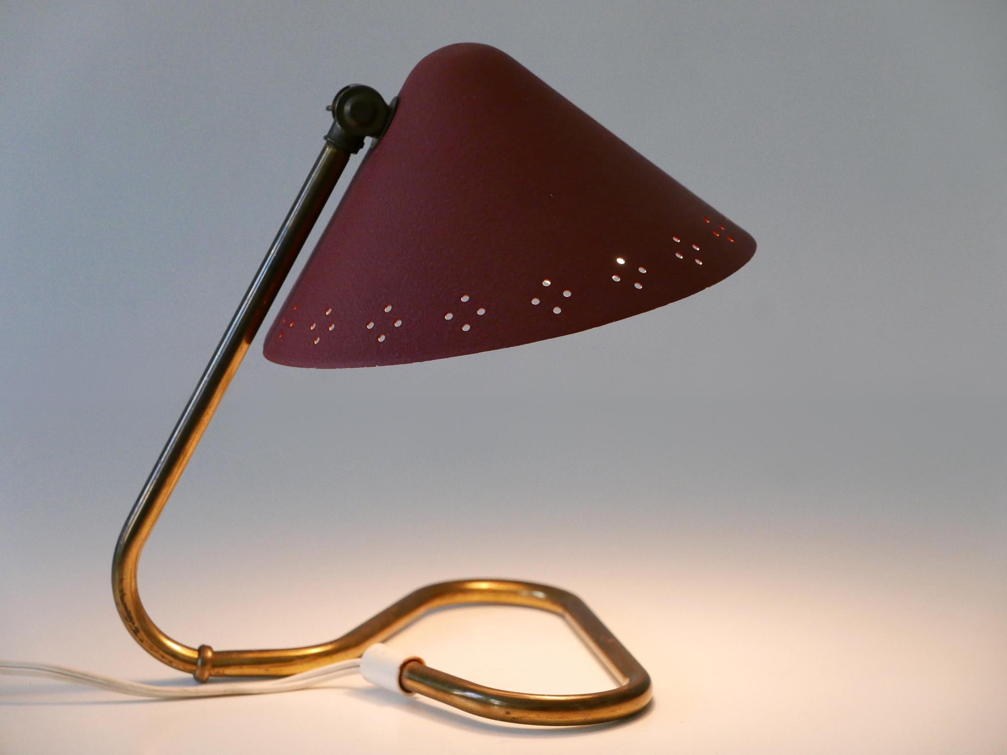 Mid-Century Modern Lampe de table en laiton du milieu du siècle par Erik Wärnå pour Gnosjö Suède années 1950 en vente