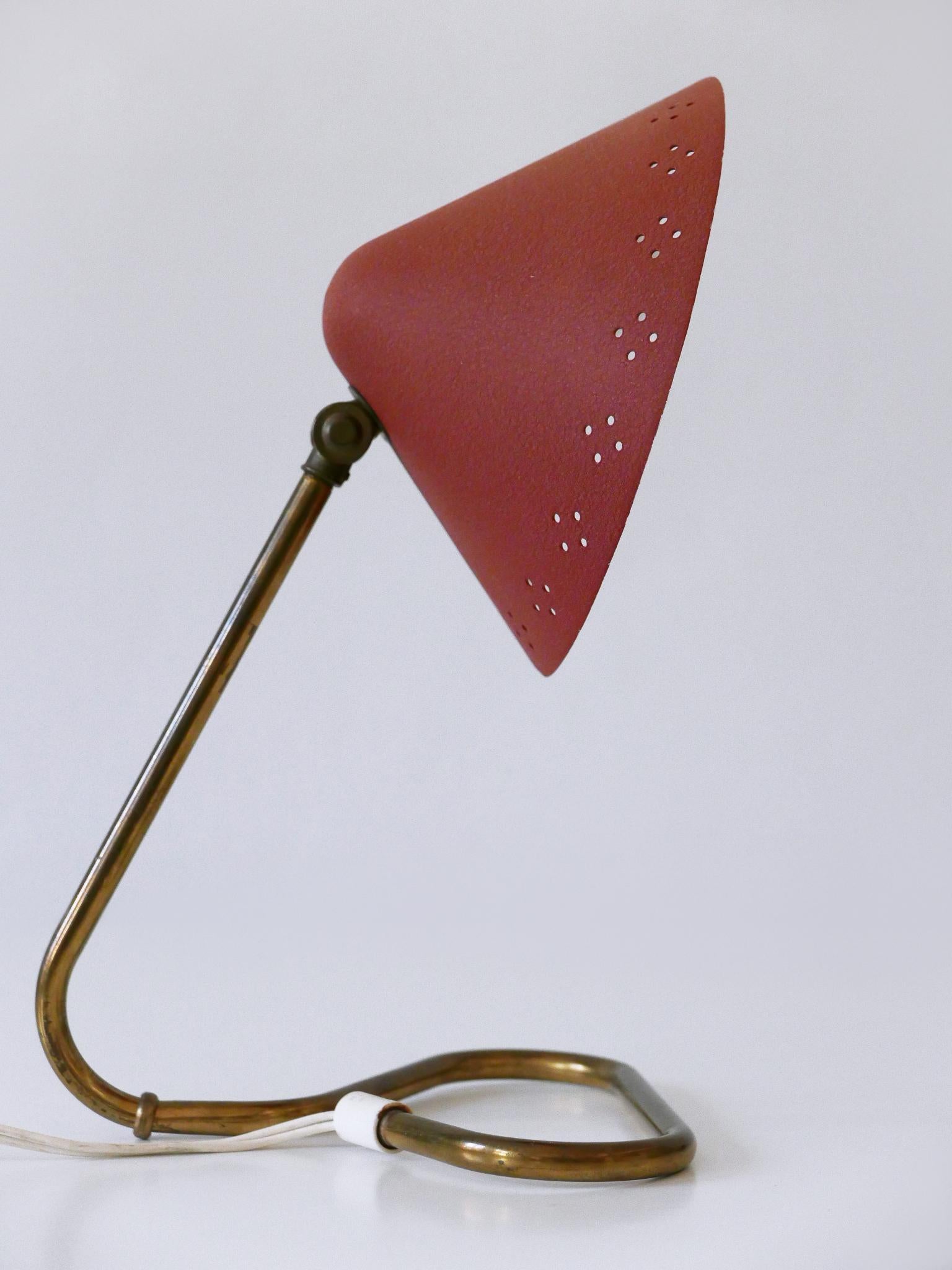 Suédois Lampe de table en laiton du milieu du siècle par Erik Wärnå pour Gnosjö Suède années 1950 en vente