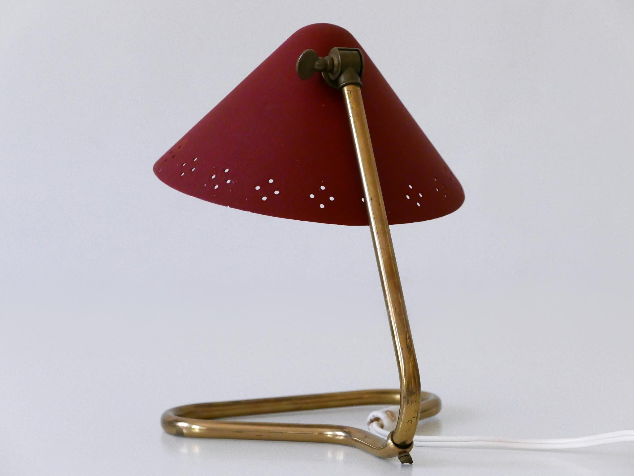 Lampe de table en laiton du milieu du siècle par Erik Wärnå pour Gnosjö Suède années 1950 Bon état - En vente à Munich, DE