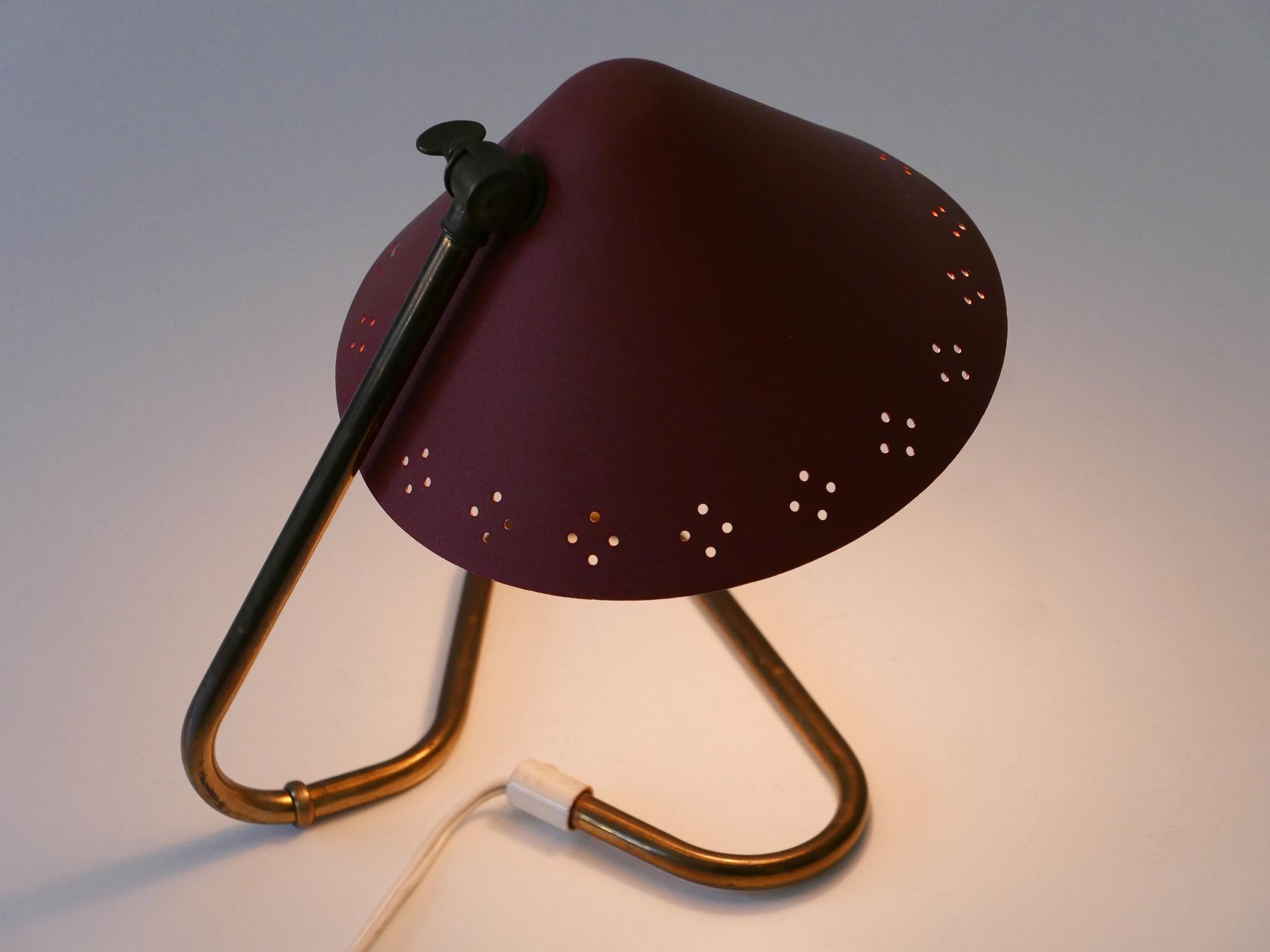 Aluminium Lampe de table en laiton du milieu du siècle par Erik Wärnå pour Gnosjö Suède années 1950 en vente