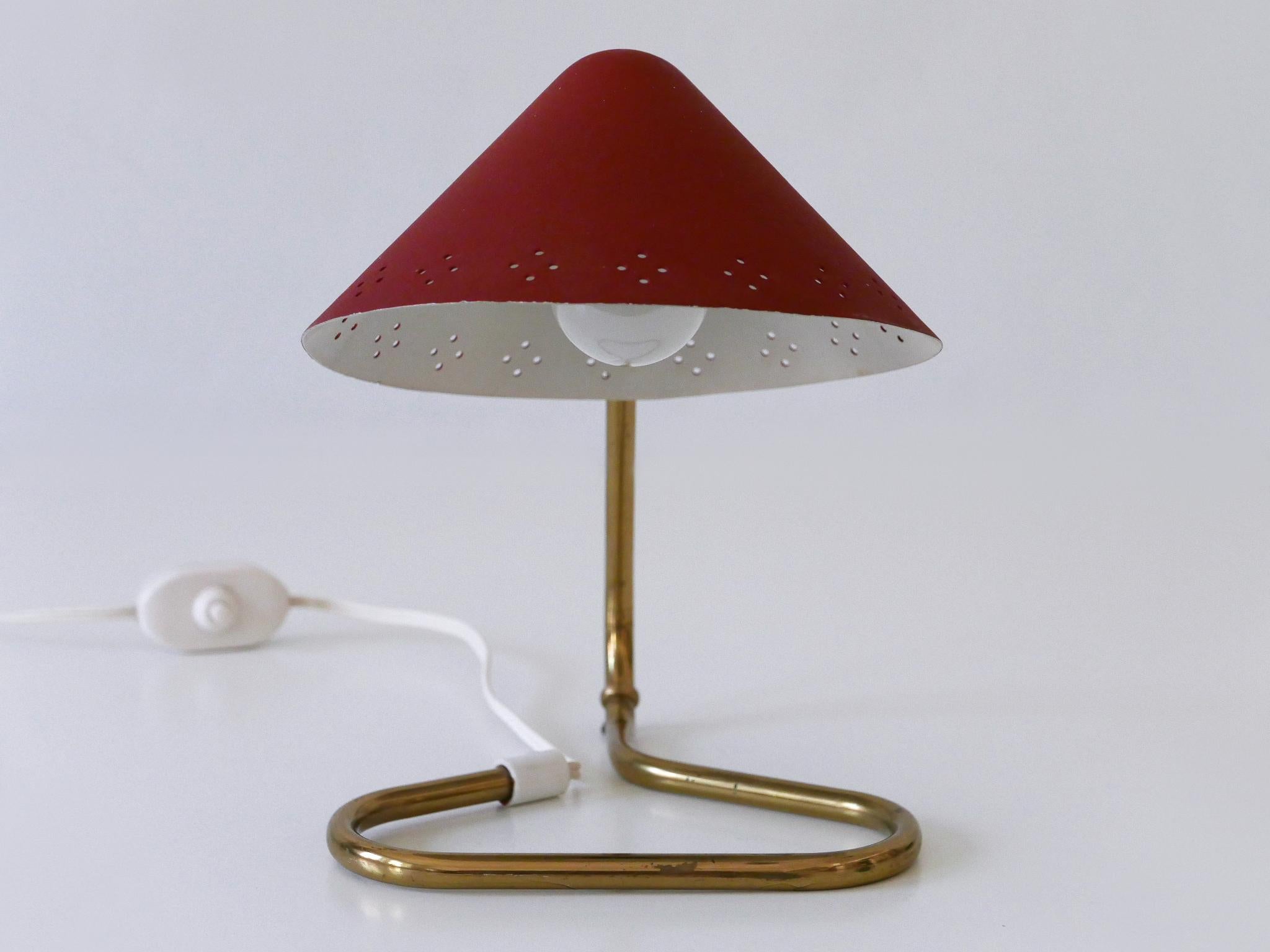 Lampe de table en laiton du milieu du siècle par Erik Wärnå pour Gnosjö Suède années 1950 en vente 2
