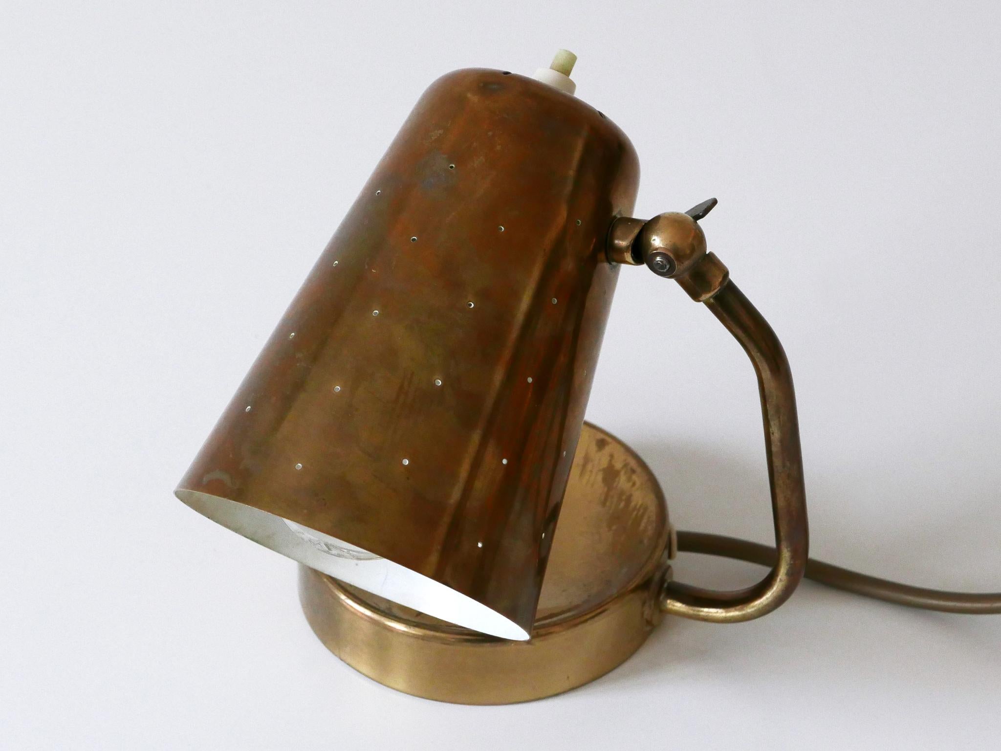Schöne Tischlampe oder Wandleuchte aus Messing aus der Mitte des Jahrhunderts von Borens Boras Schweden 1950er Jahre im Angebot 8