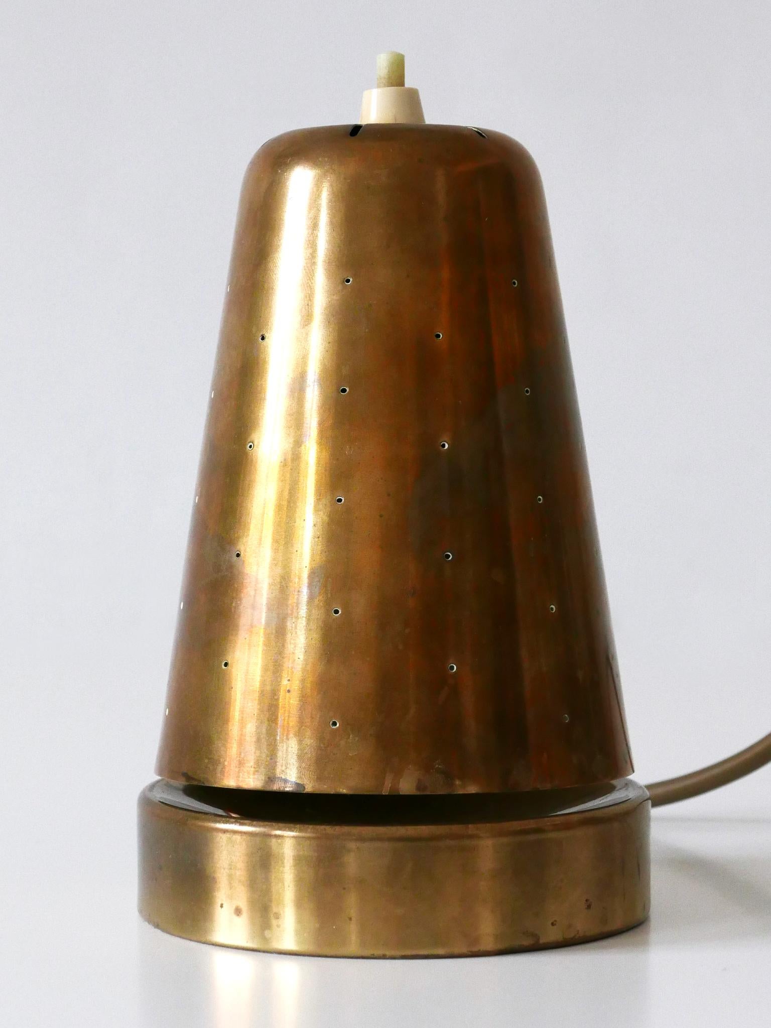 Schöne Tischlampe oder Wandleuchte aus Messing aus der Mitte des Jahrhunderts von Borens Boras Schweden 1950er Jahre im Angebot 10