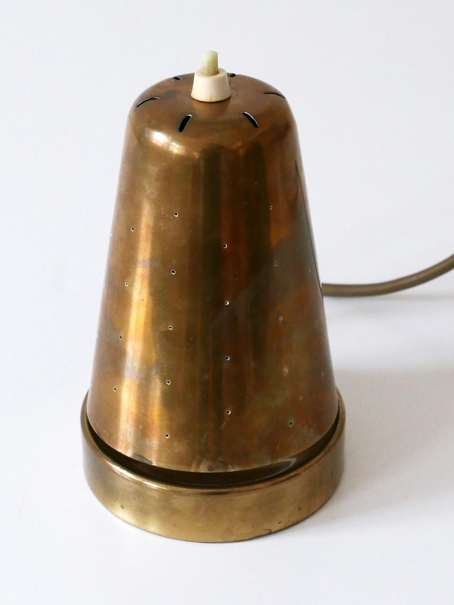 Schöne Tischlampe oder Wandleuchte aus Messing aus der Mitte des Jahrhunderts von Borens Boras Schweden 1950er Jahre im Angebot 11